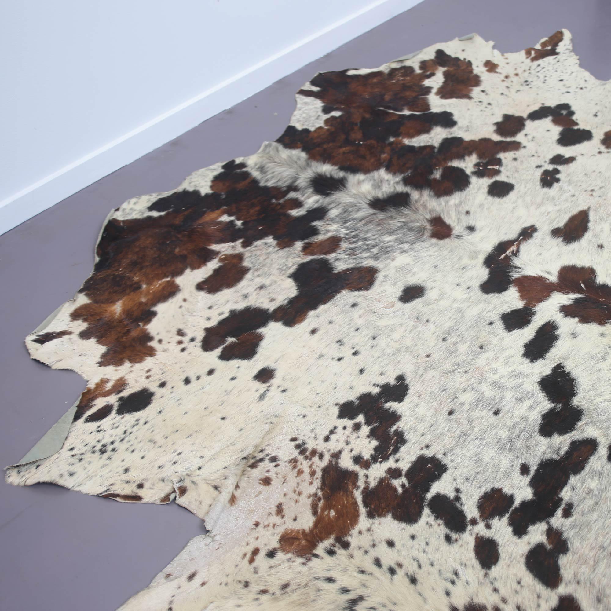 Mid-Century Modern Italian Mid Century Modern brown Cowhide Rug, 1970s