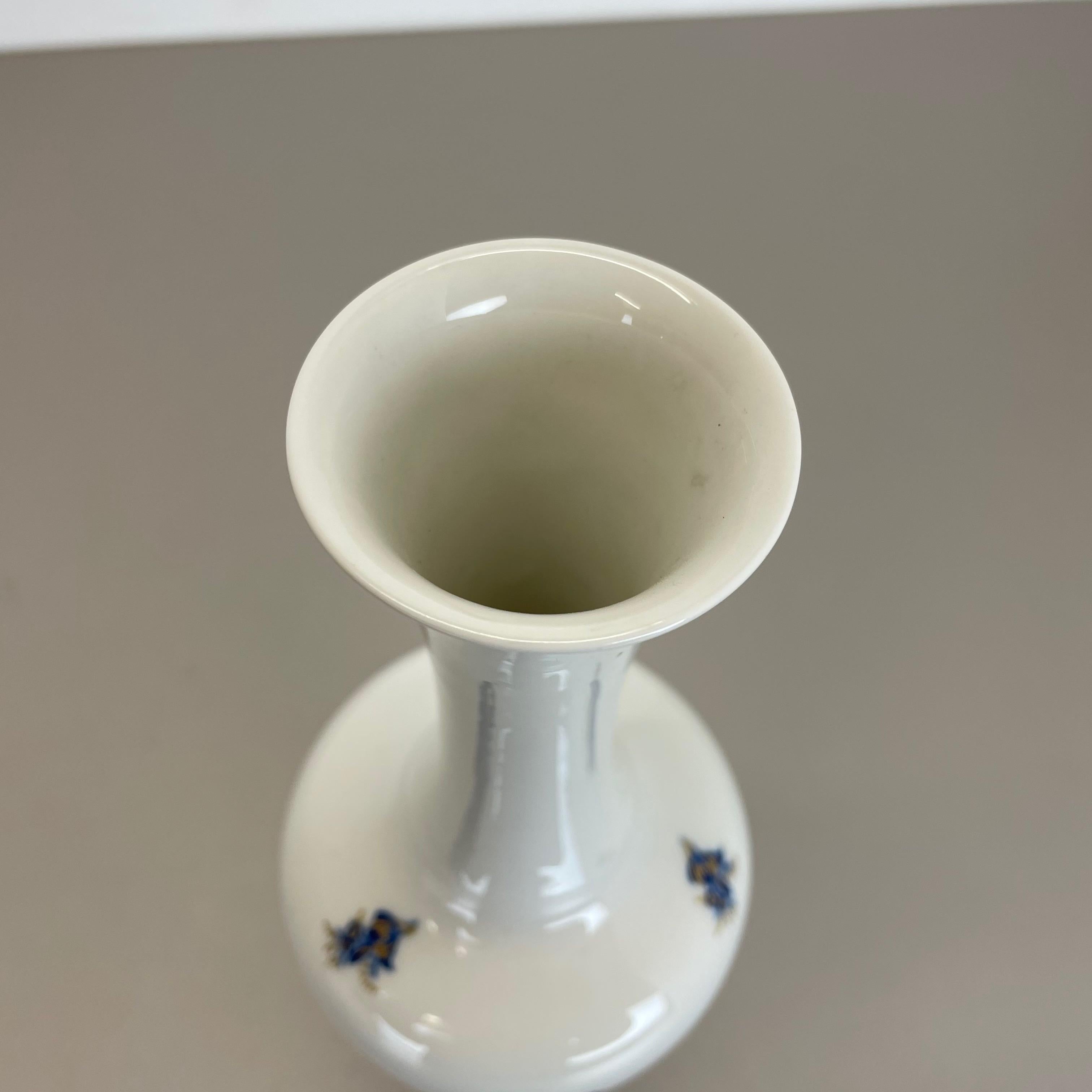 Original 1970s Op Art Vase Porcelain German Vase by Heinrich Ceramics, Germany For Sale 4