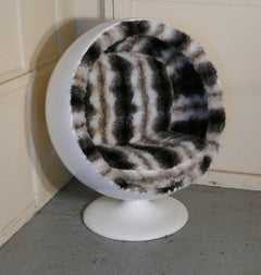 Original 1970s Retro Egg Pod Chair for Child