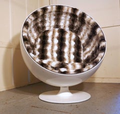 Original 1970s Retro Egg Pod Chair