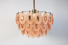Original 1970er Vintage-Kronleuchter mit 51 rosa Glasmedaillons