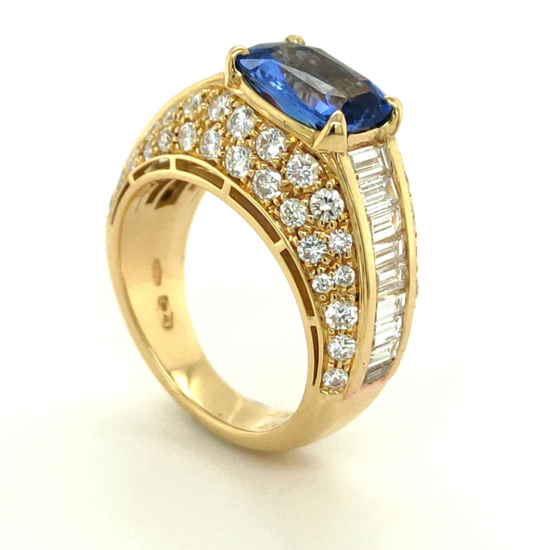 Modern Original 1971 BULGARI 3.03 Carat GIA Certified No Heat Sapphire Trombino Ring