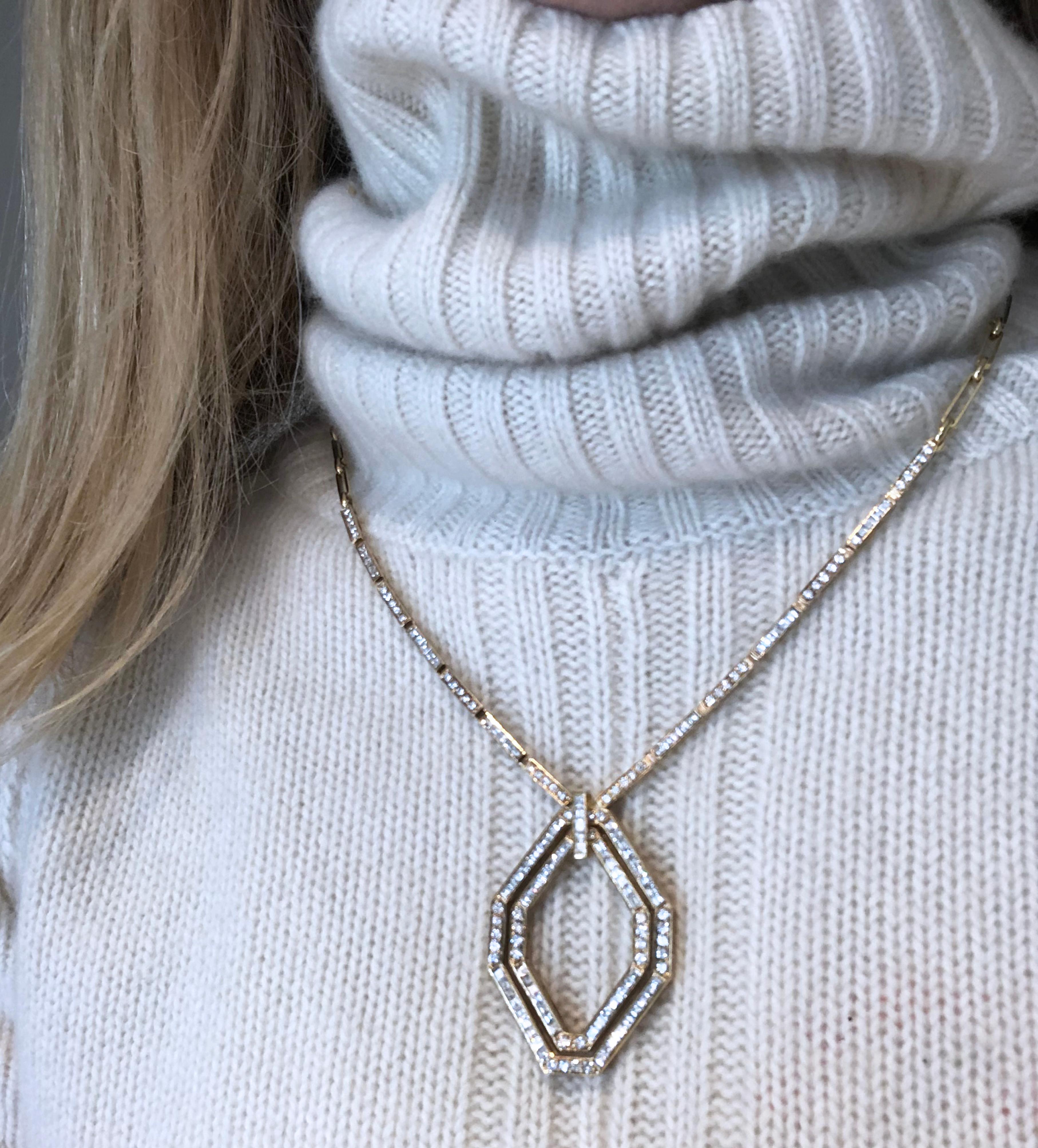 Original 1977 Bulgari Snake Princess Brilliant Cut Diamond Yellow Gold Necklace For Sale 5