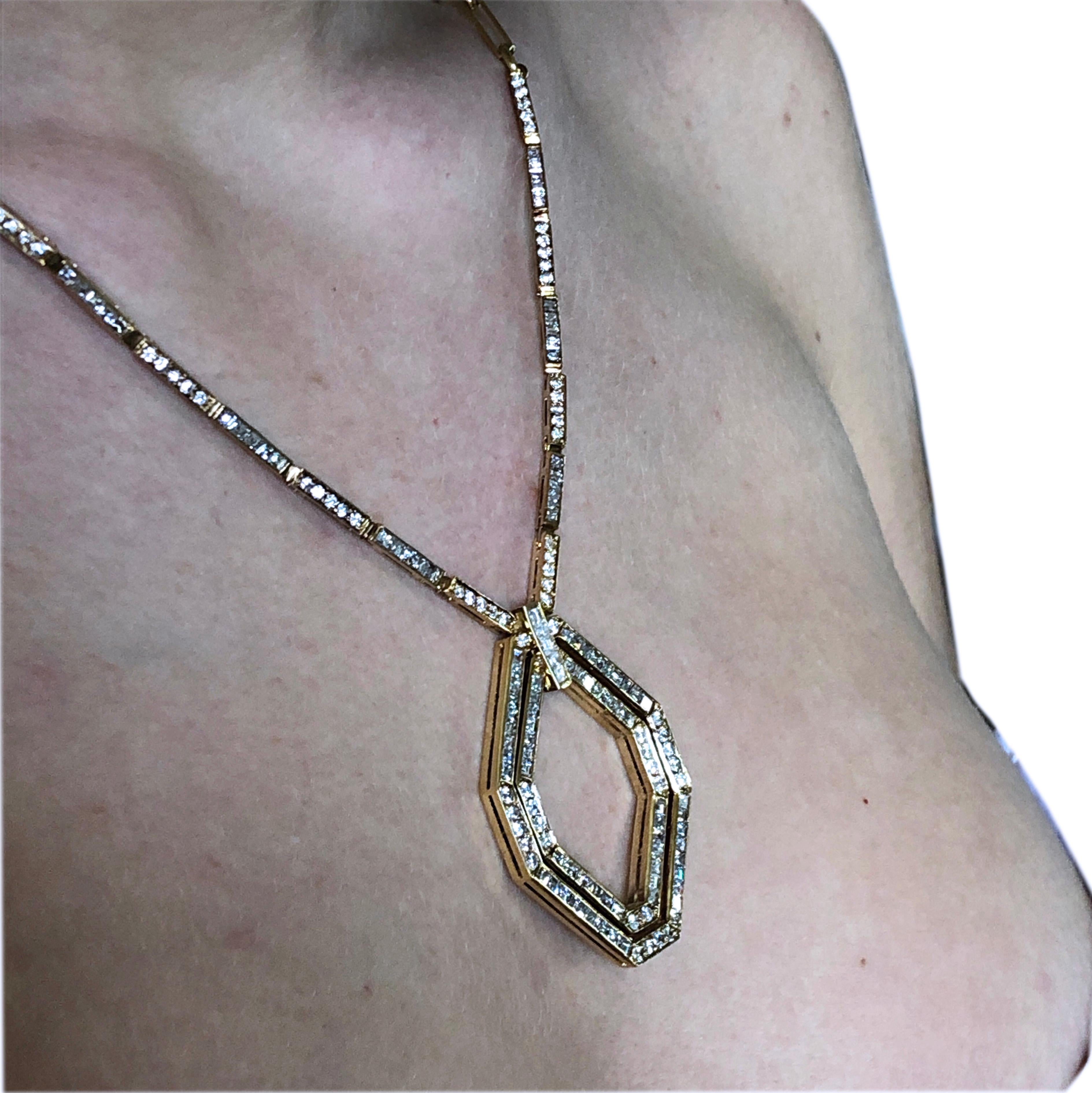 Women's Original 1977 Bulgari Snake Princess Brilliant Cut Diamond Yellow Gold Necklace