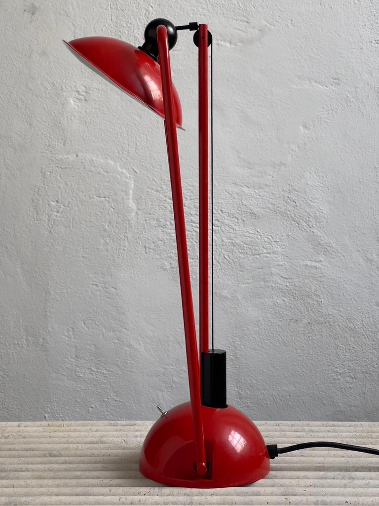 Late 20th Century Original 1980s Vintage Table Lamp in Metal, Akcryl and Red Varnish For Sale
