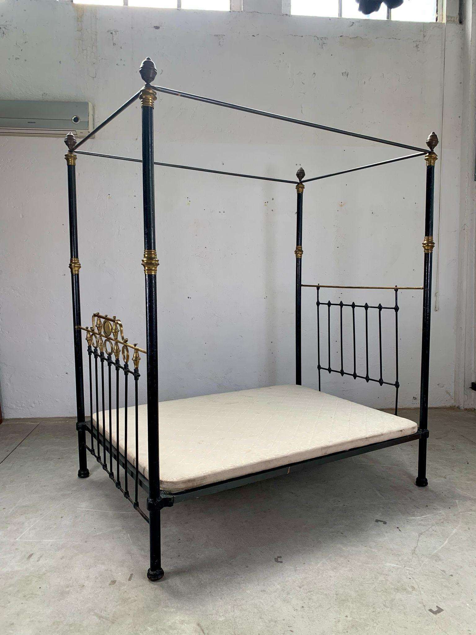 European Original 19th-century canopy bed, 19th, Italy For Sale