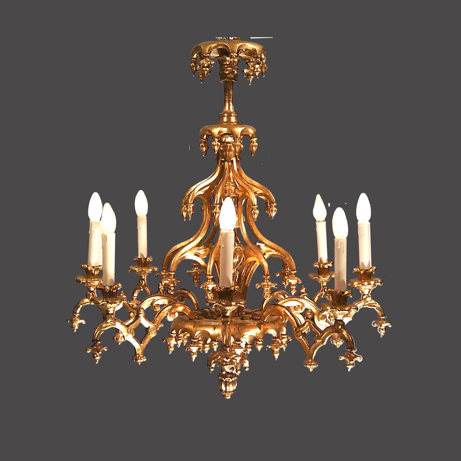Lampadario storico in stile gotico di Laxenburg, così chiamato dal Franzensburg vicino al 