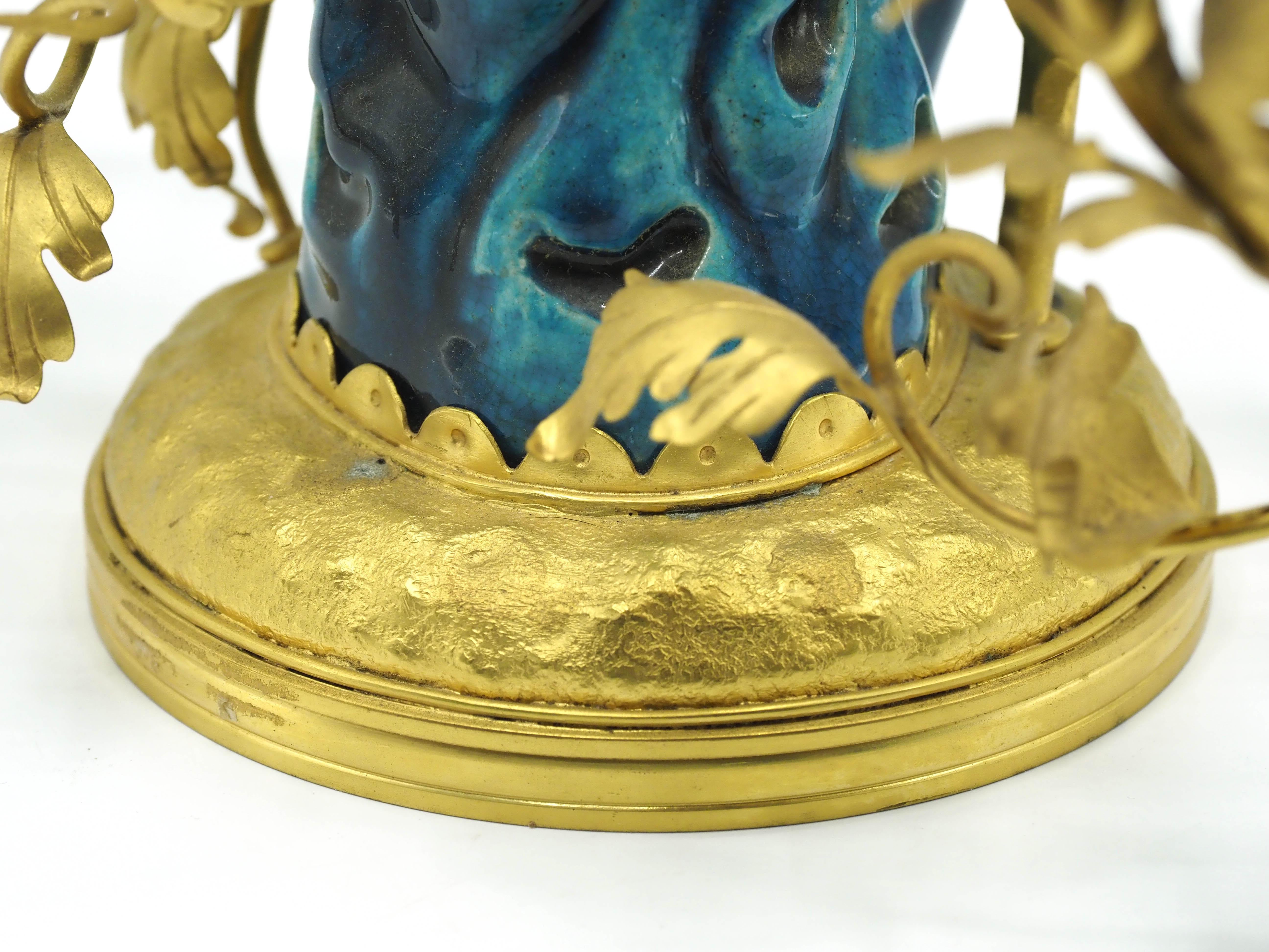 Original 20th-Century Chinese Chandelier in Gilded Bronze and Blue Porcelain 3
