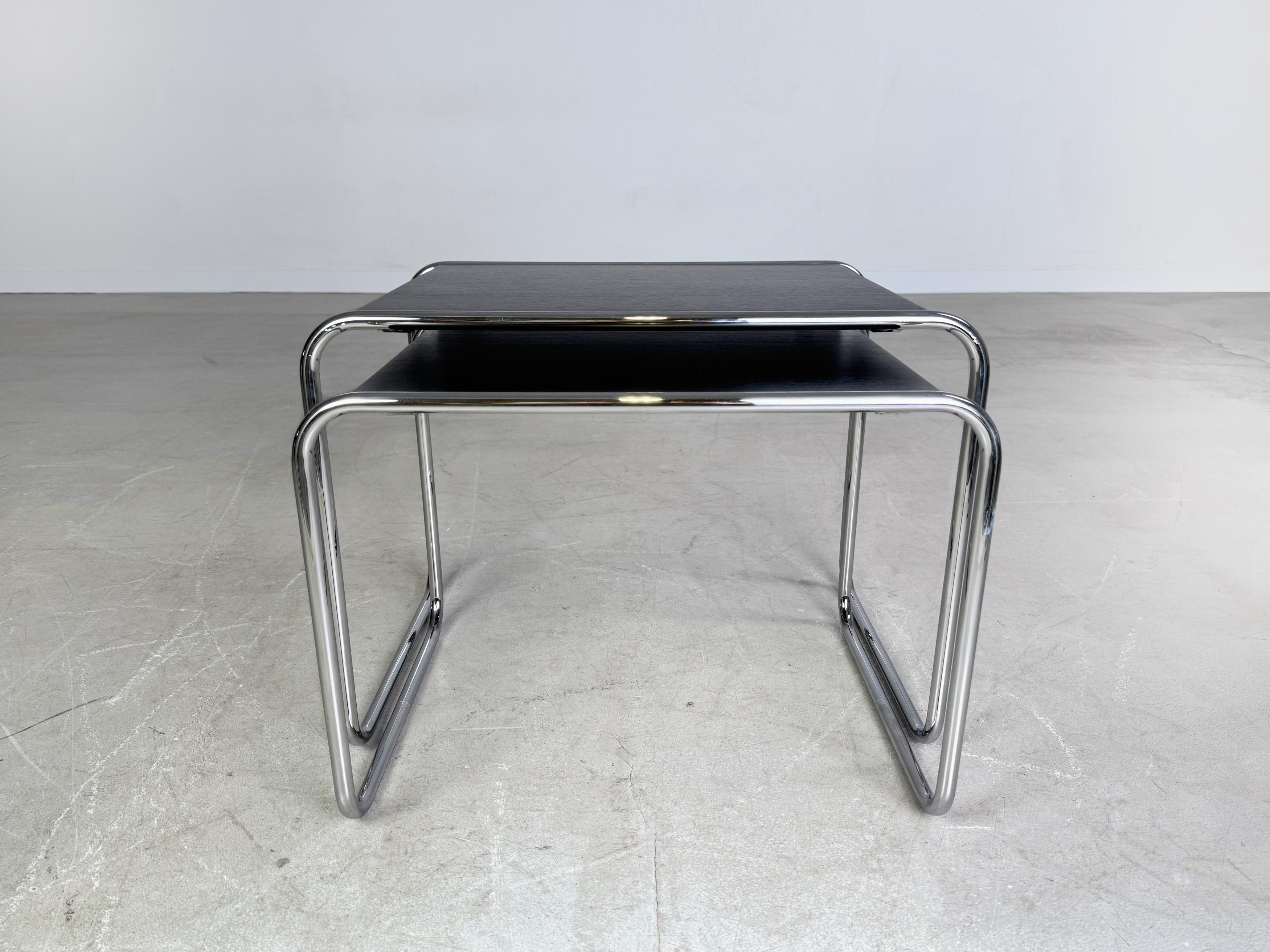 Original 2er Set Marcel Breuer Couchtisch Satztische Thonet schwarz In Good Condition For Sale In Berlin, DE