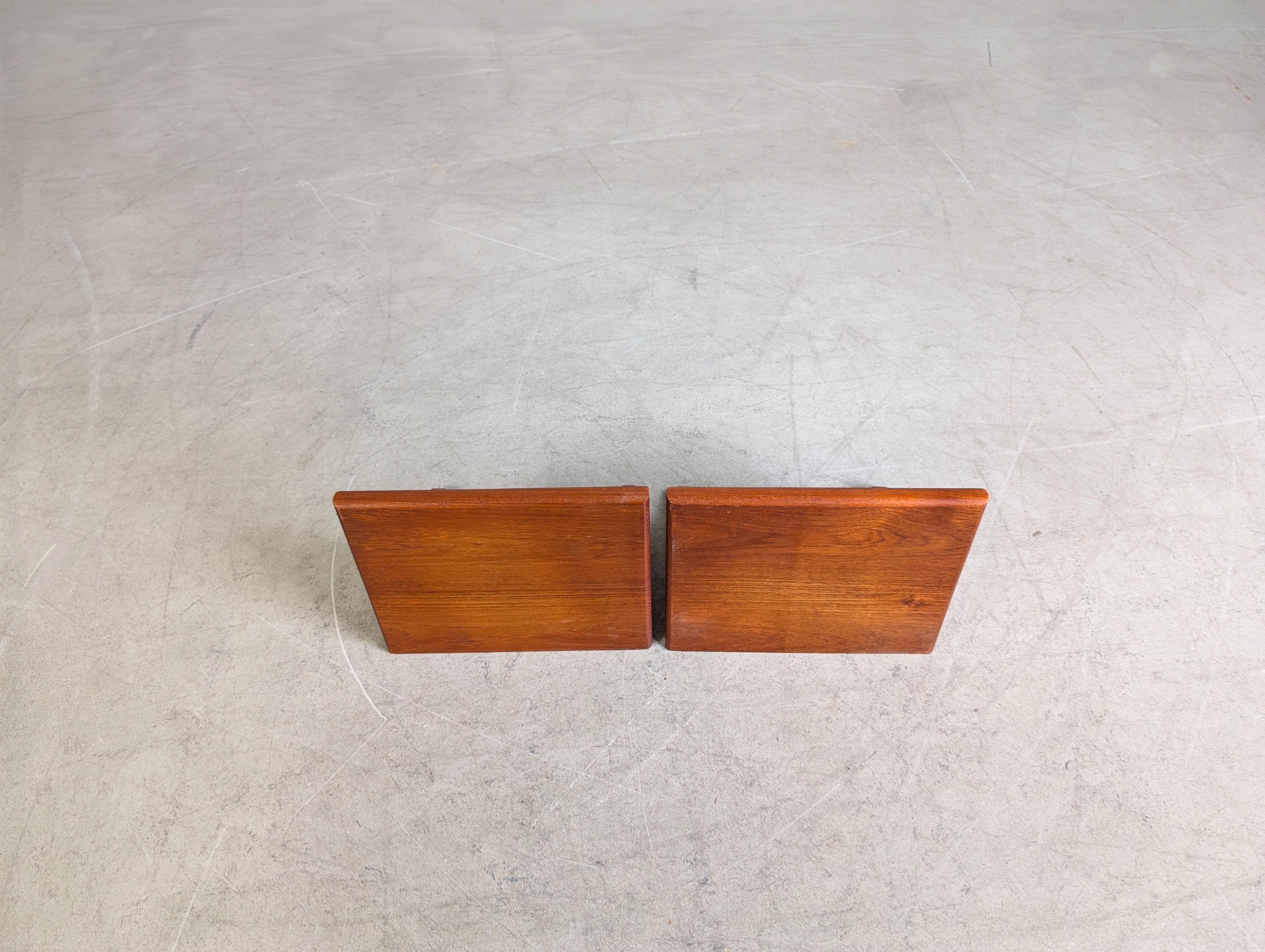 Set 2er originale Midcentury Wandkonsole Wandregal teak 1960 In condizioni buone in vendita a Berlin, DE