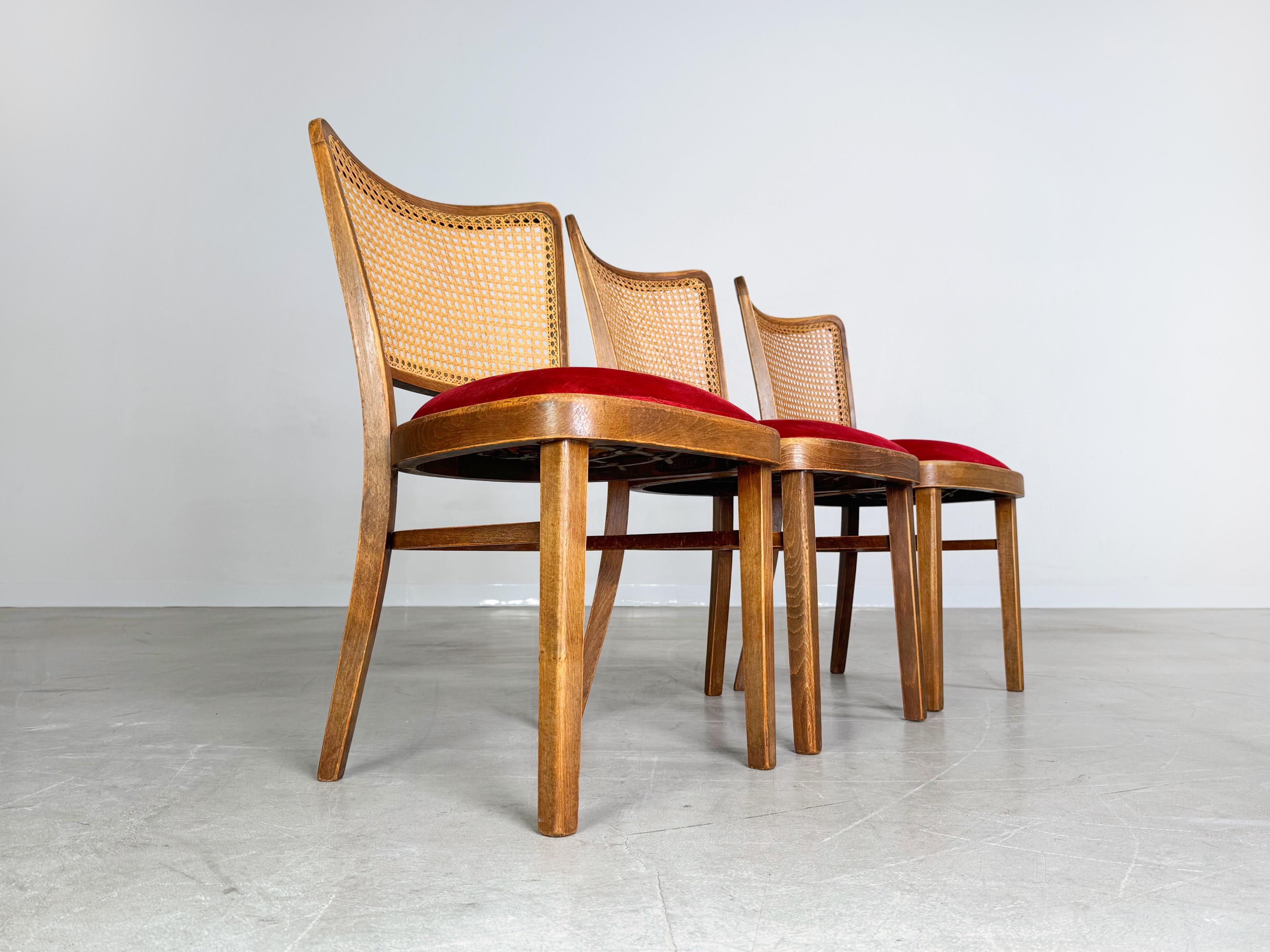 German Original 3er Set Thonet A811/1 Stühle Josef Hoffmann 1951 gepolstert For Sale