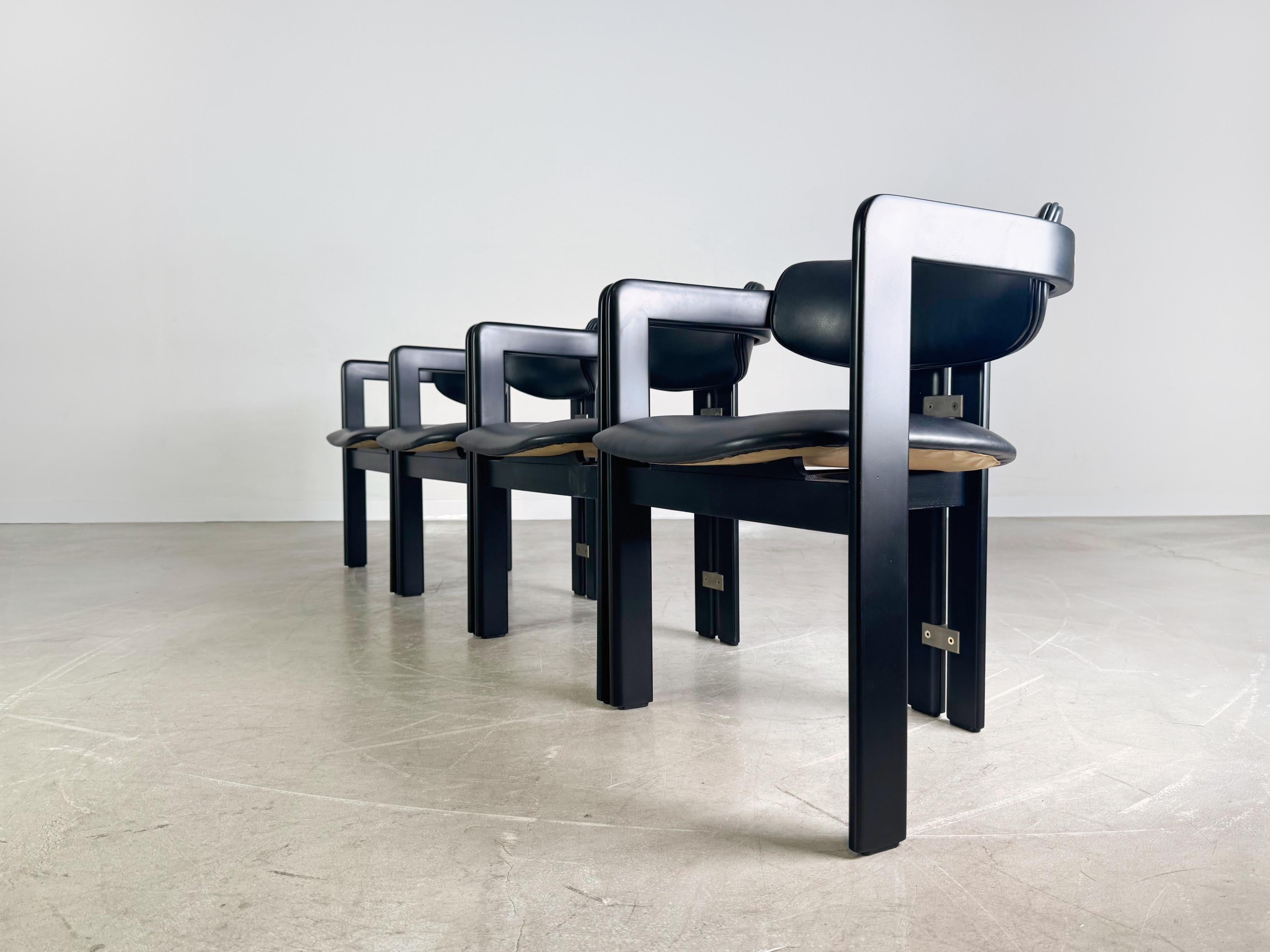 Original 4er Set Pamplona Stühle Pozzi Augusto Savini Leder im Zustand „Gut“ im Angebot in Berlin, DE