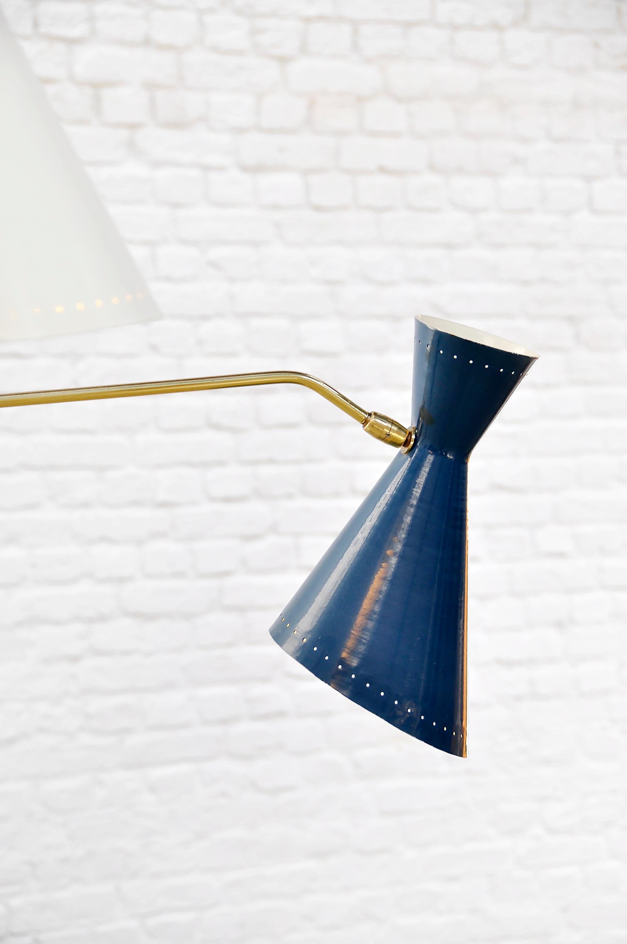 Original 50's Italian Tricolor Counterweight “Diabolo” Floor Lamp For Sale 1