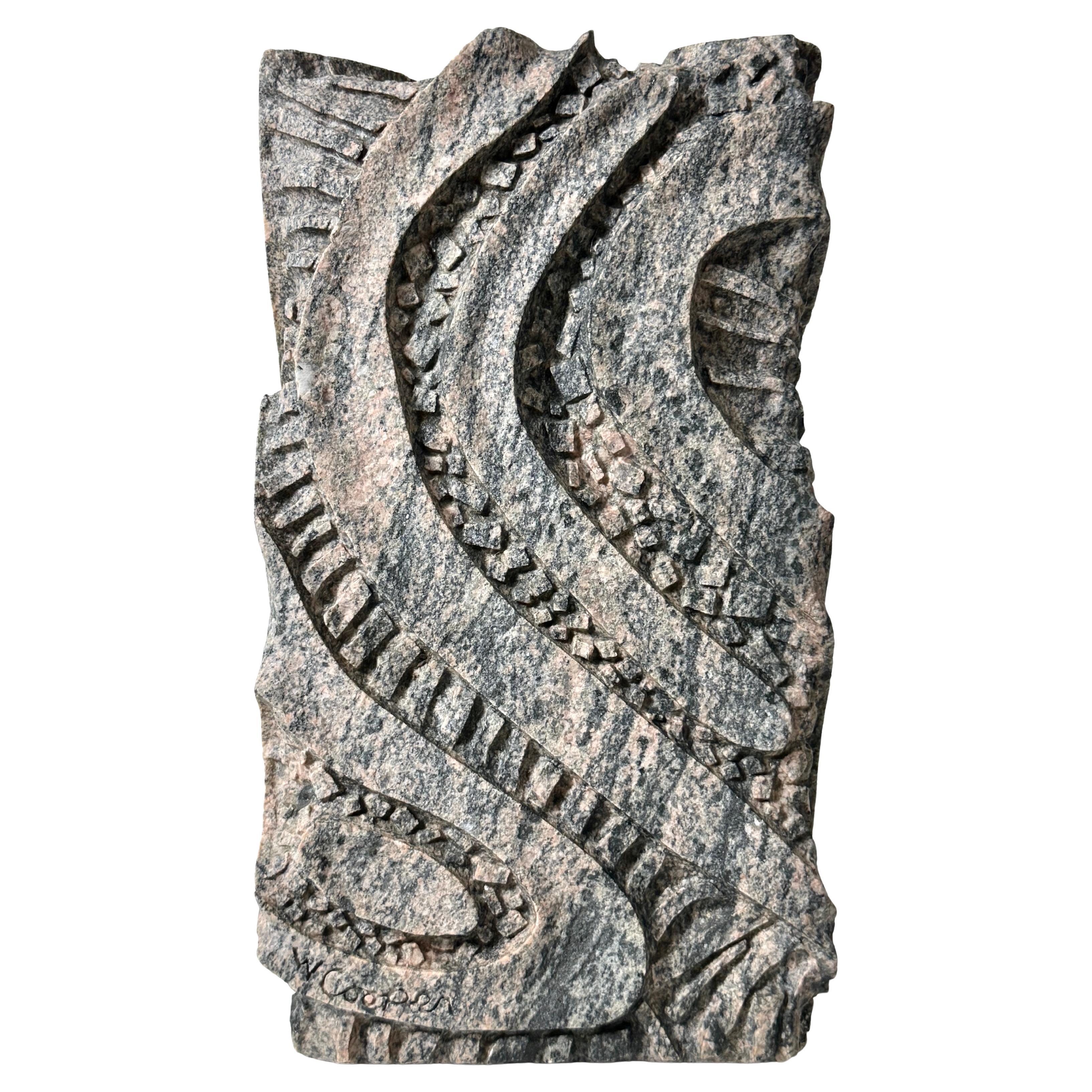 Scultura astratta modernista originale in granito, rilievo organico intagliato a mano anni '70