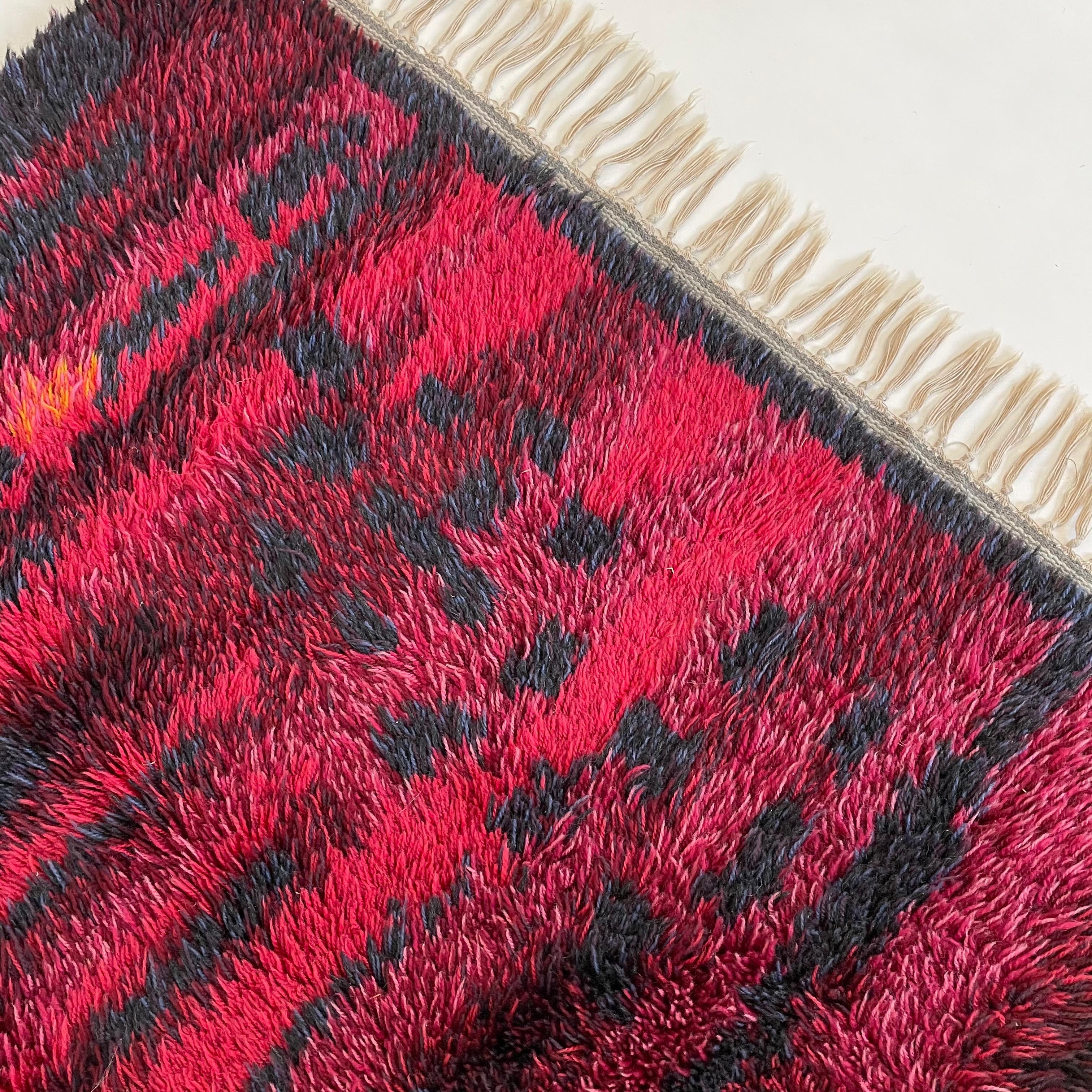 Original Abstract Scandinavian High Pile Abstract Rya Rug Carpet, Sweden, 1960s For Sale 9