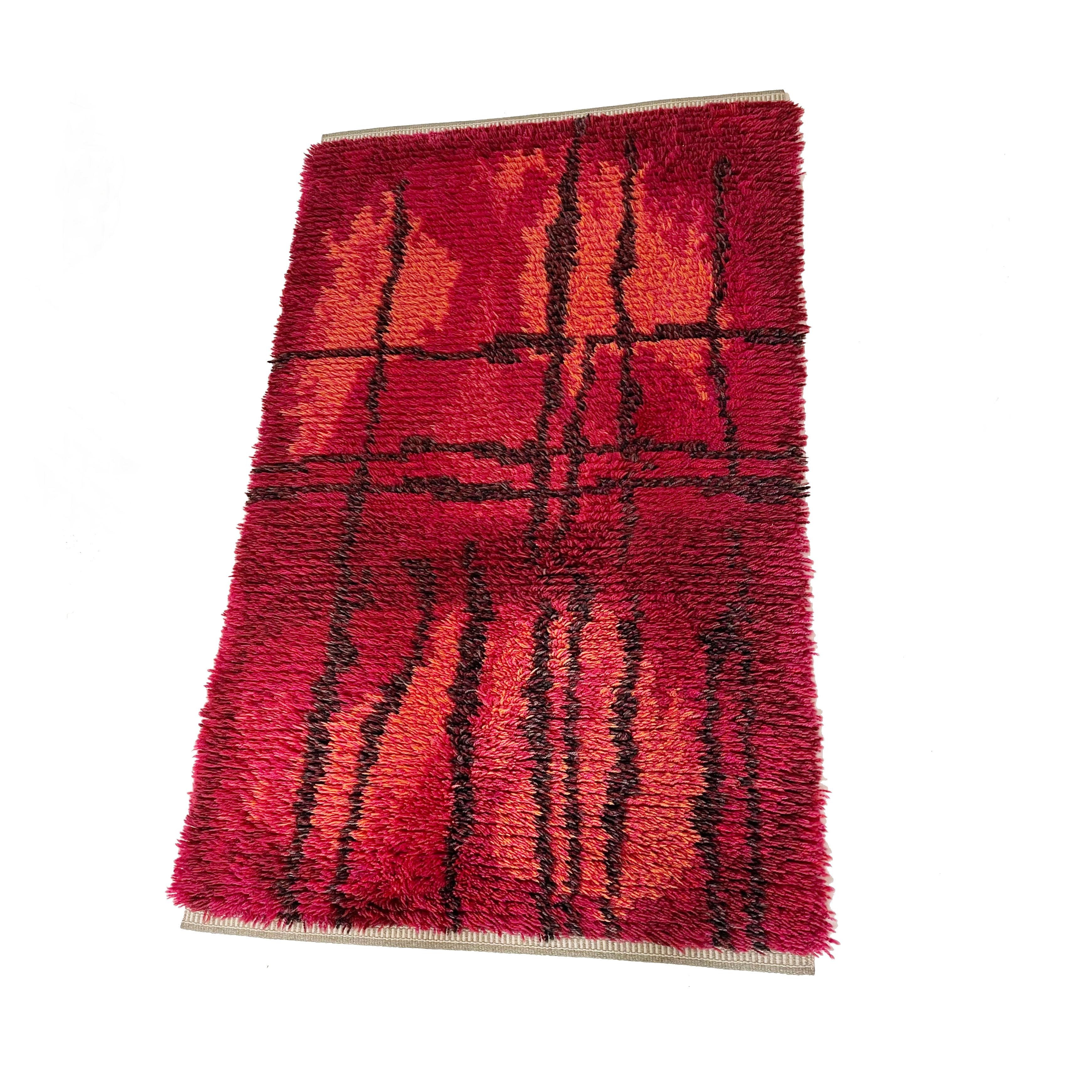 Article:

High pile Rya rug 


Decade:

1960s


Origin:

Scandinavia Sweden


Material:

100% wool



This rug is a great example of 1960s pop art interior. Made in high quality Rya weaving technique in Sweden by Örgryte Rya in