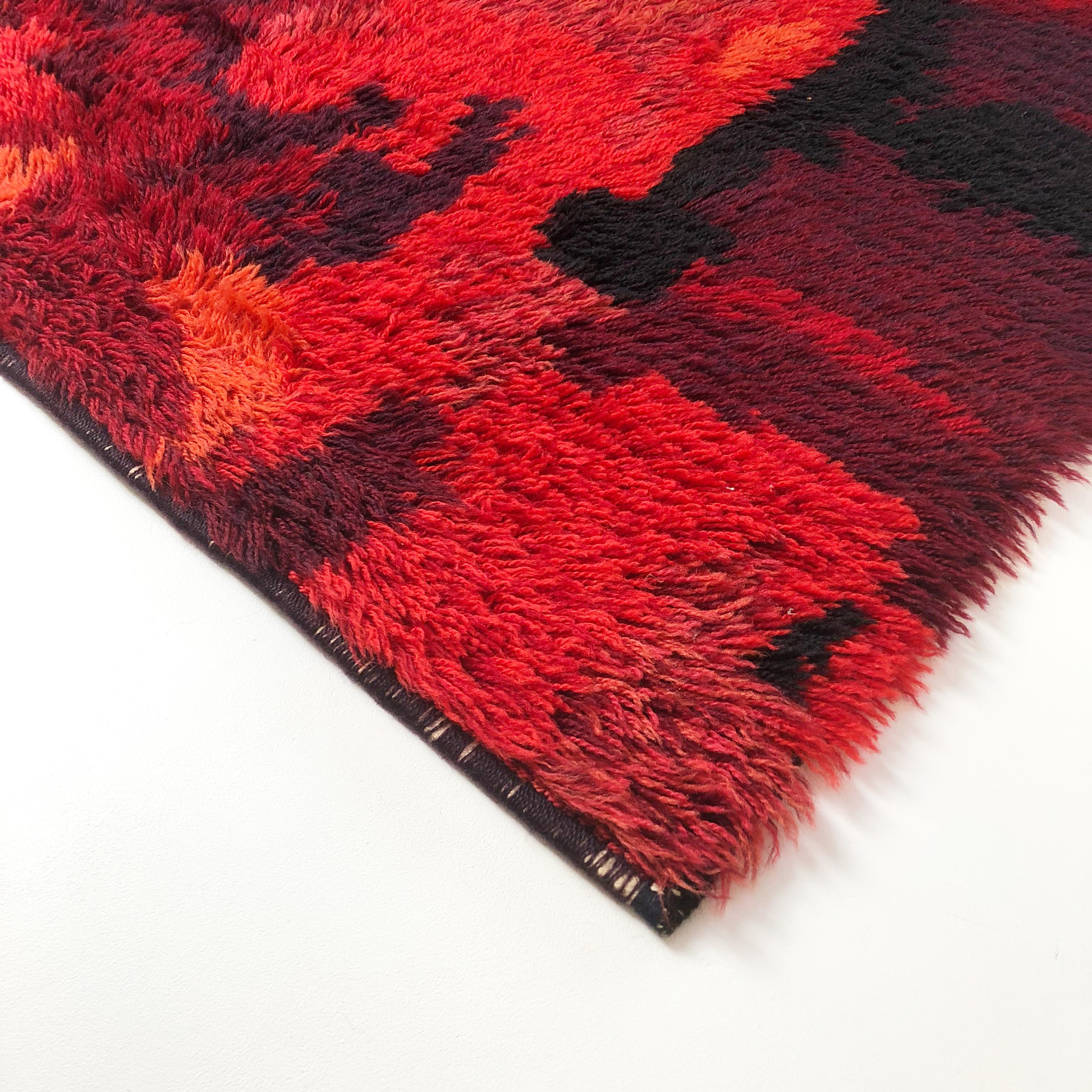 Mid-Century Modern Original Abstract Scandinavian High Pile Pop Art Rya Rug Carpet, Finland, 1960s
