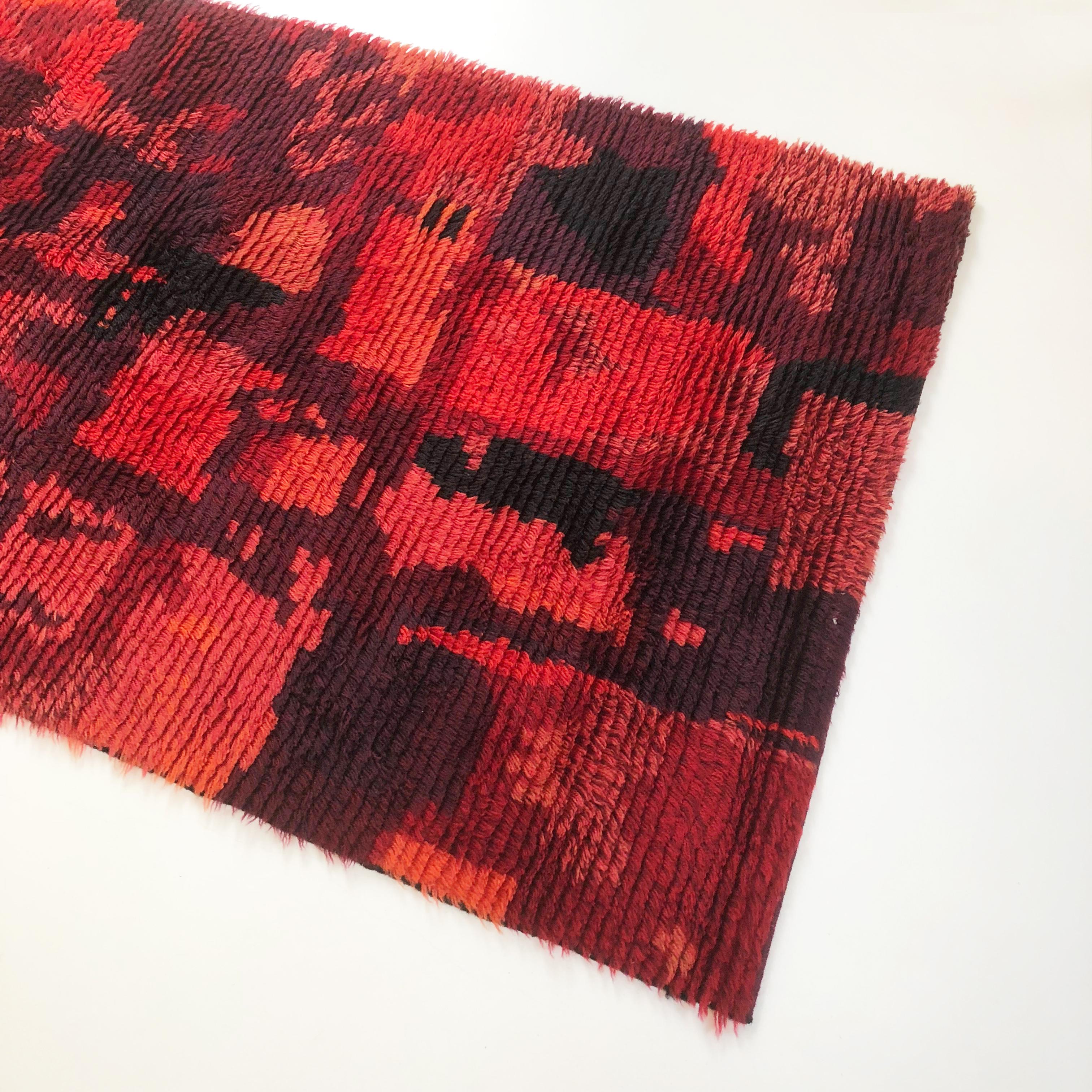 Cotton Original Abstract Scandinavian High Pile Pop Art Rya Rug Carpet, Finland, 1960s