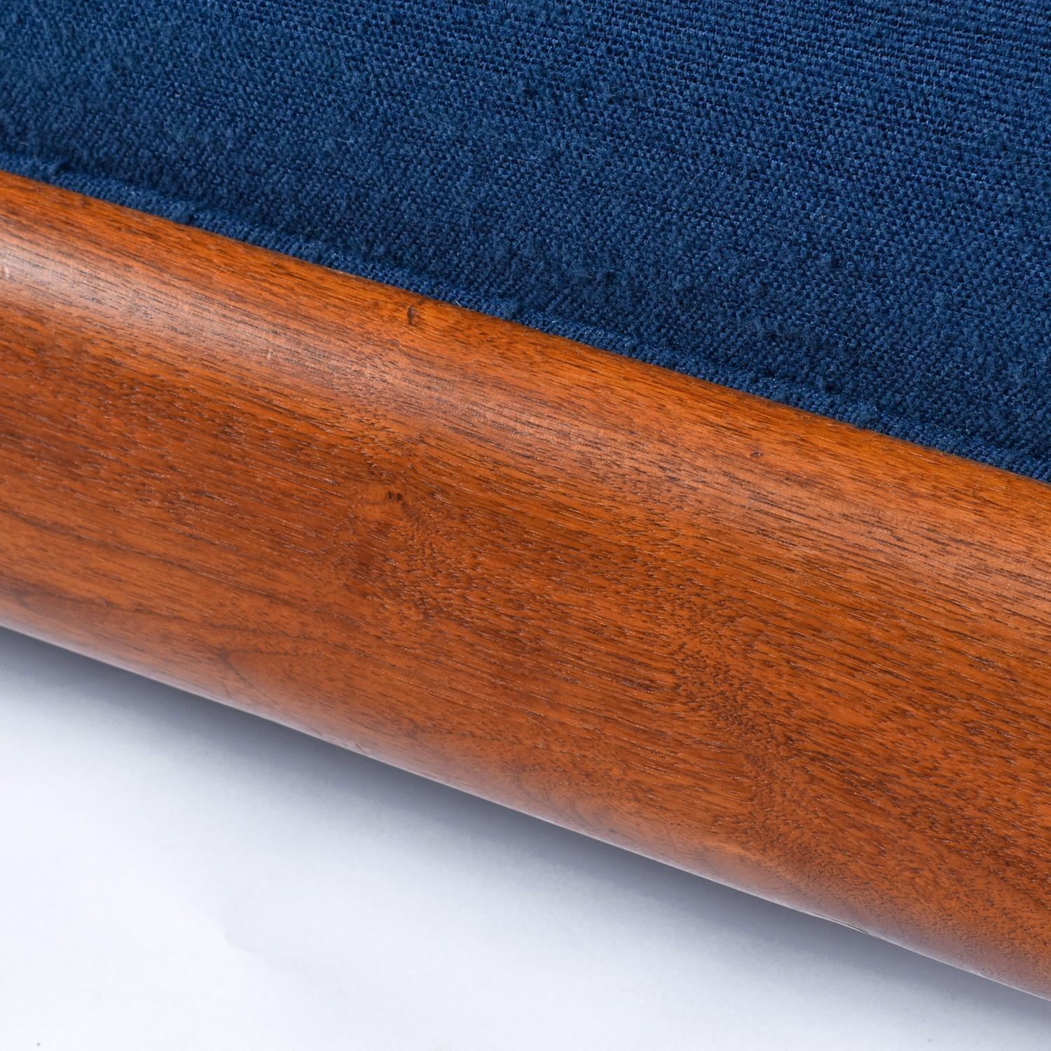 Original Adrian Pearsall Platform Boomerang Sofa 2300-S for Craft Associates For Sale 1