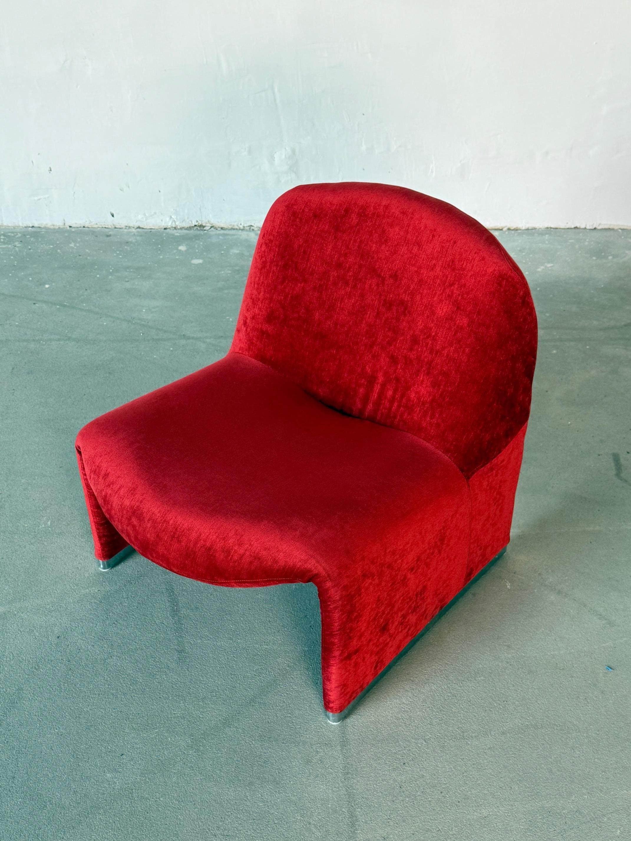 Original Alky Stuhl von Giancarlo Piretti aus rotem Samt - Italienische Moderne im Angebot 1