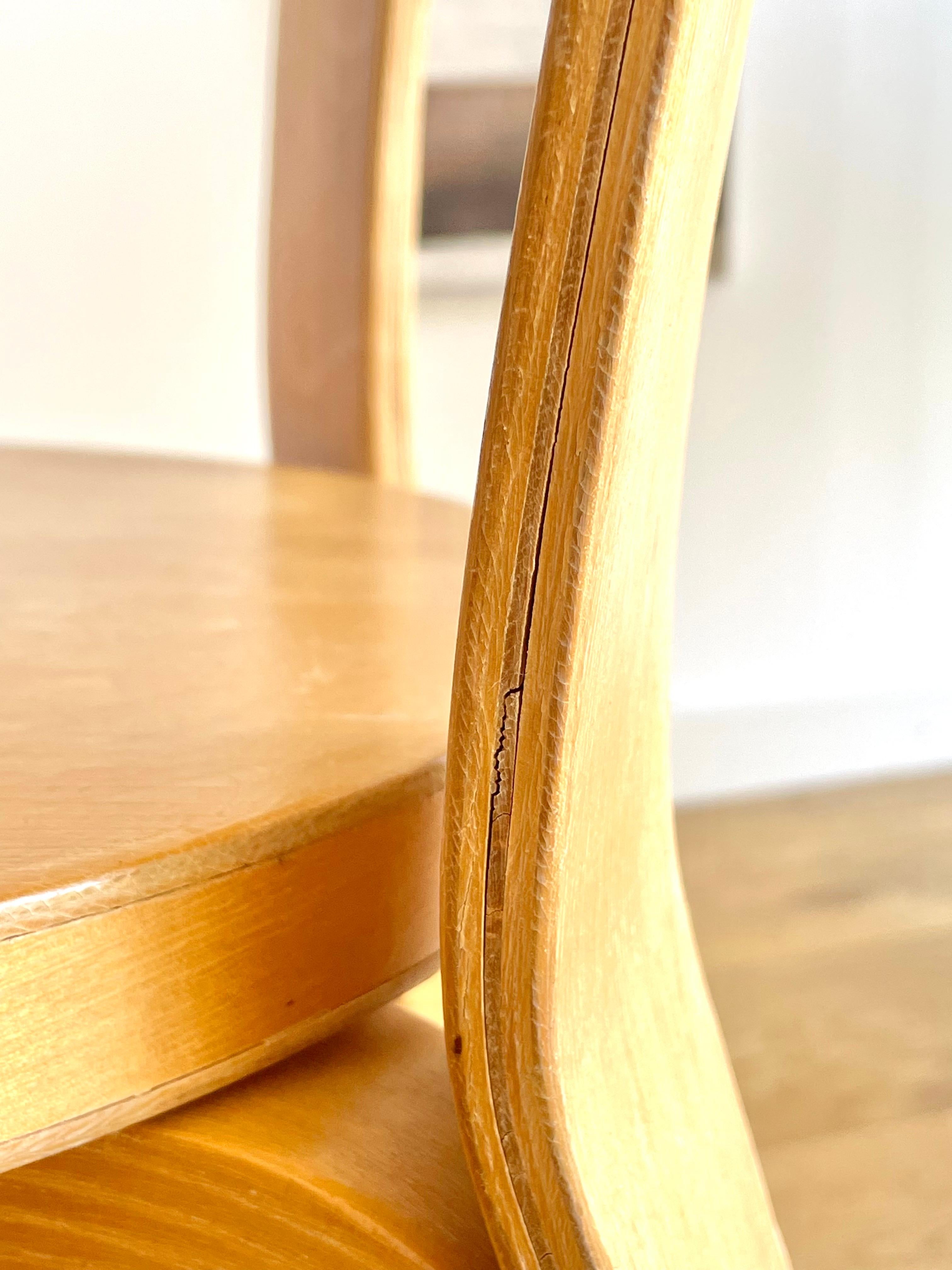 Sedia per bambini originale Alvar Aalto N65 della metà del XX secolo in legno di betulla in vendita 8