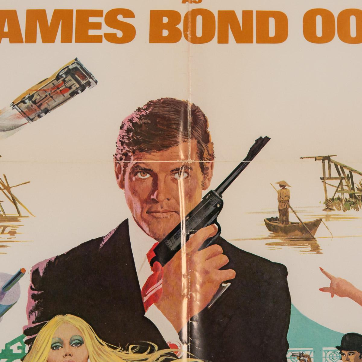 Original American Release James Bond 'Man With The Golden Gun' Poster, c.1974 In Good Condition In Royal Tunbridge Wells, Kent