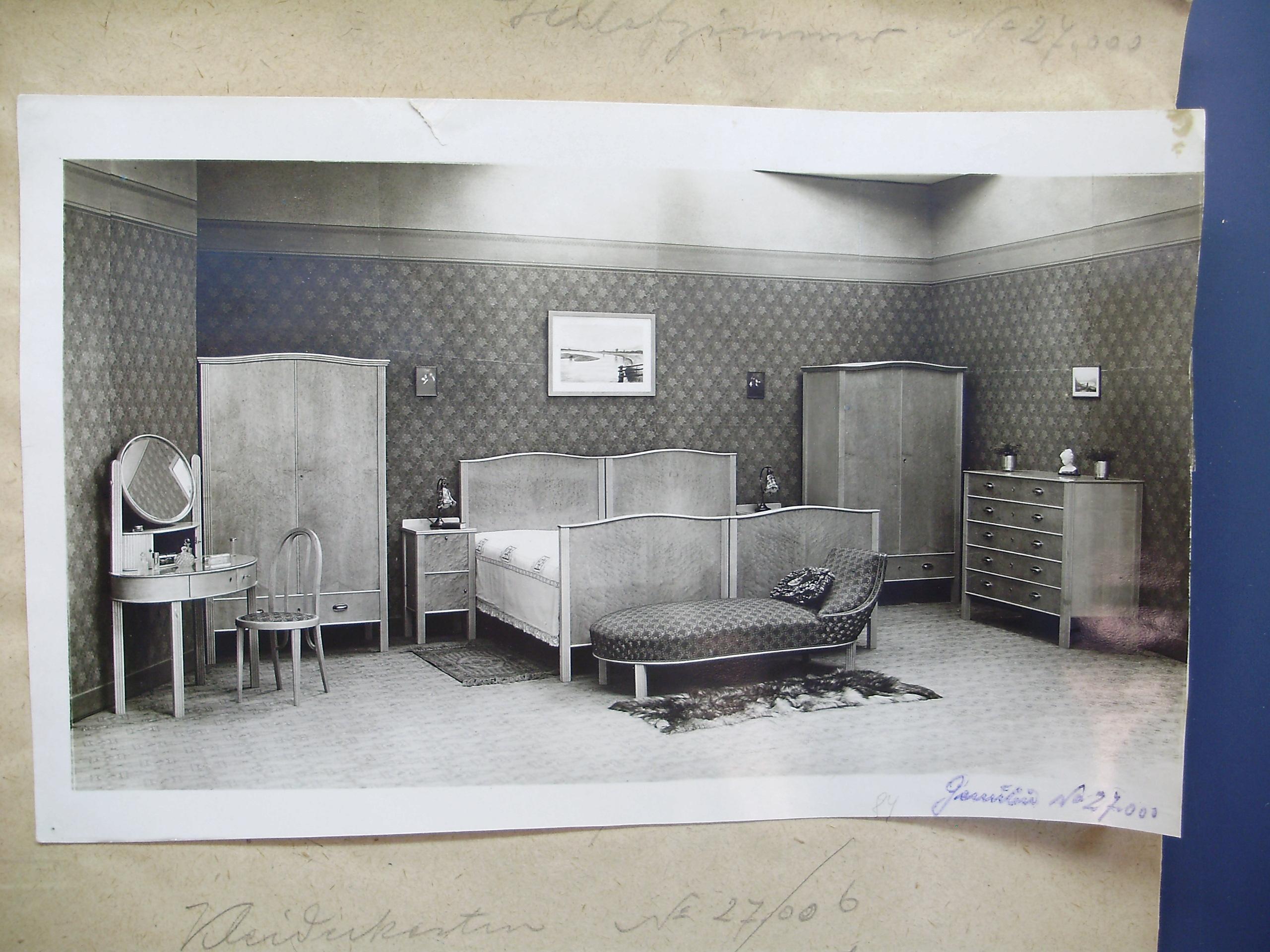 Original and Documented Jugendstil Dressing Table by Otto Prutscher for Thonet For Sale 1