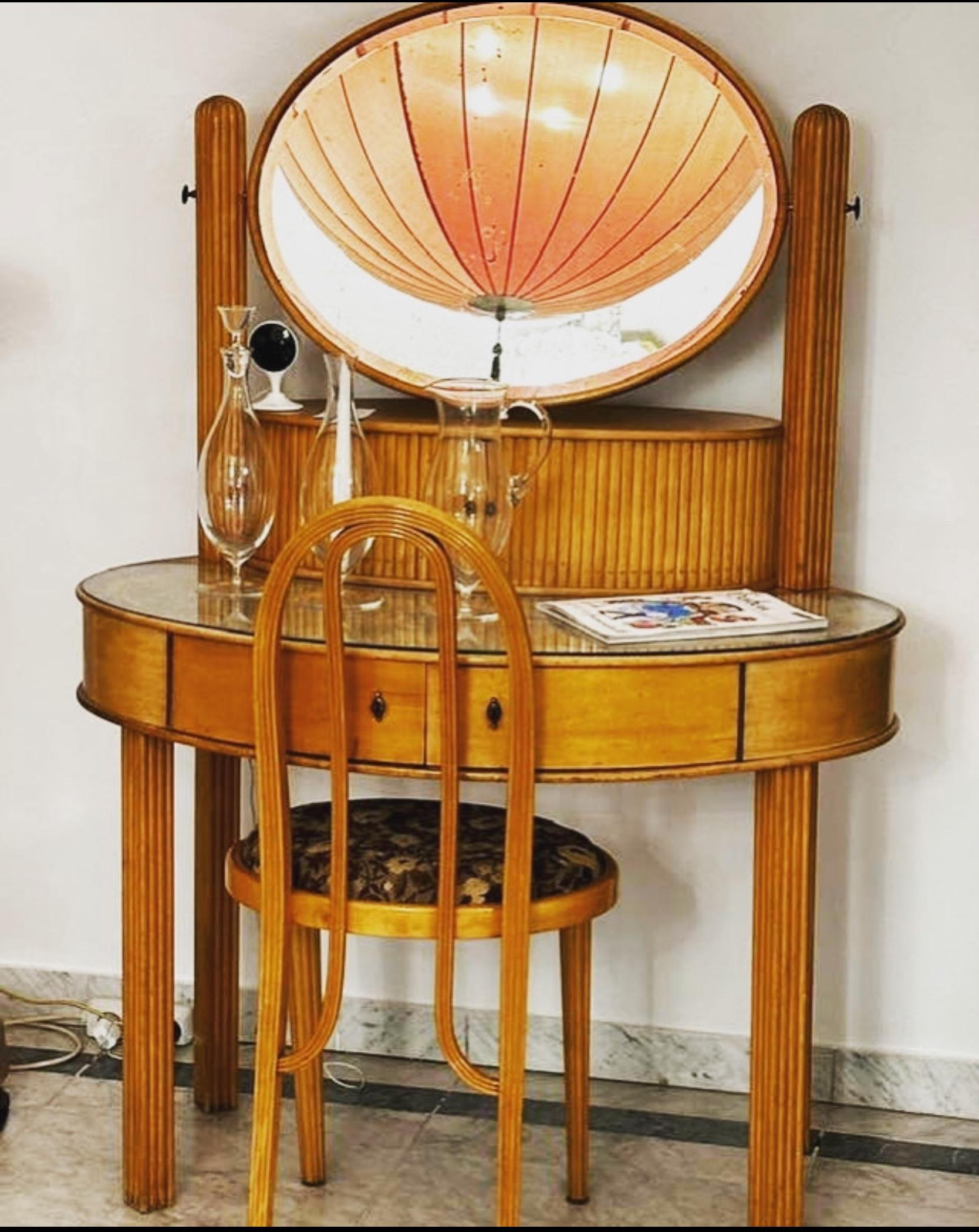 Original and Documented Jugendstil Dressing Table by Otto Prutscher for Thonet For Sale 2