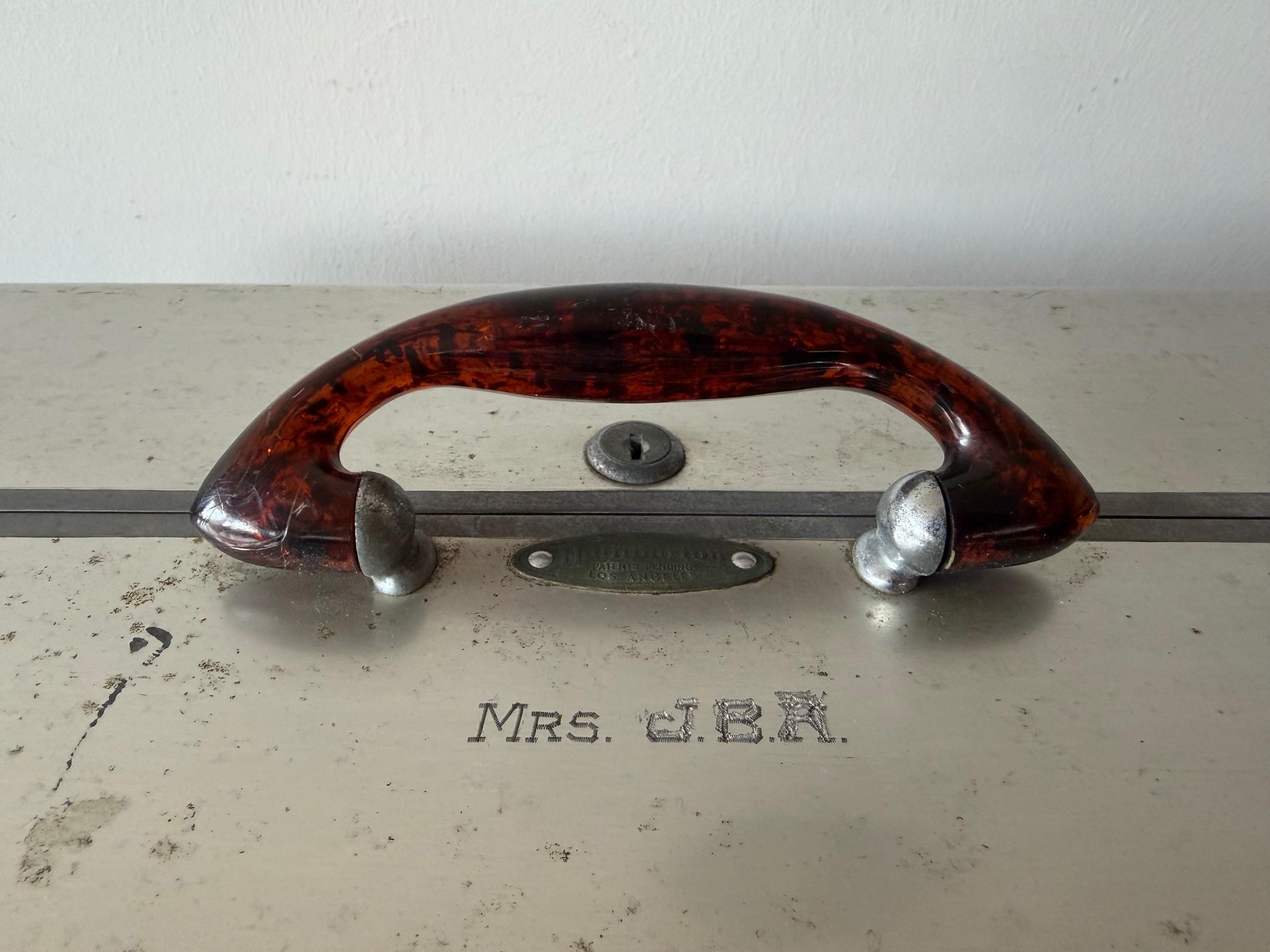 Una classica cassa in alluminio Halliburton della fine degli anni '30-inizio anni '40. 