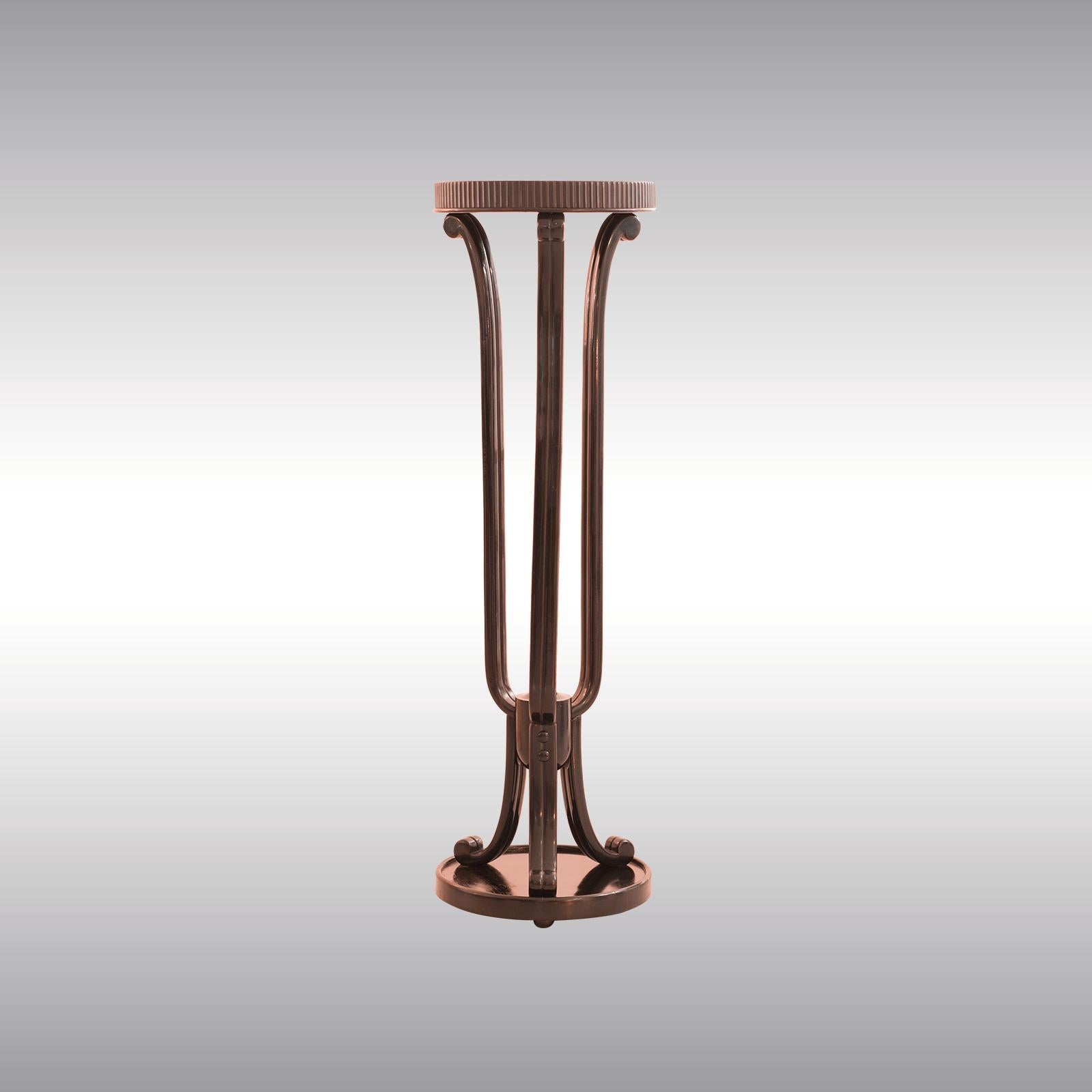 Austriaco Piedistallo originale e pubblicato di Otto Prutscher, portafiori realizzato da Thonet in vendita