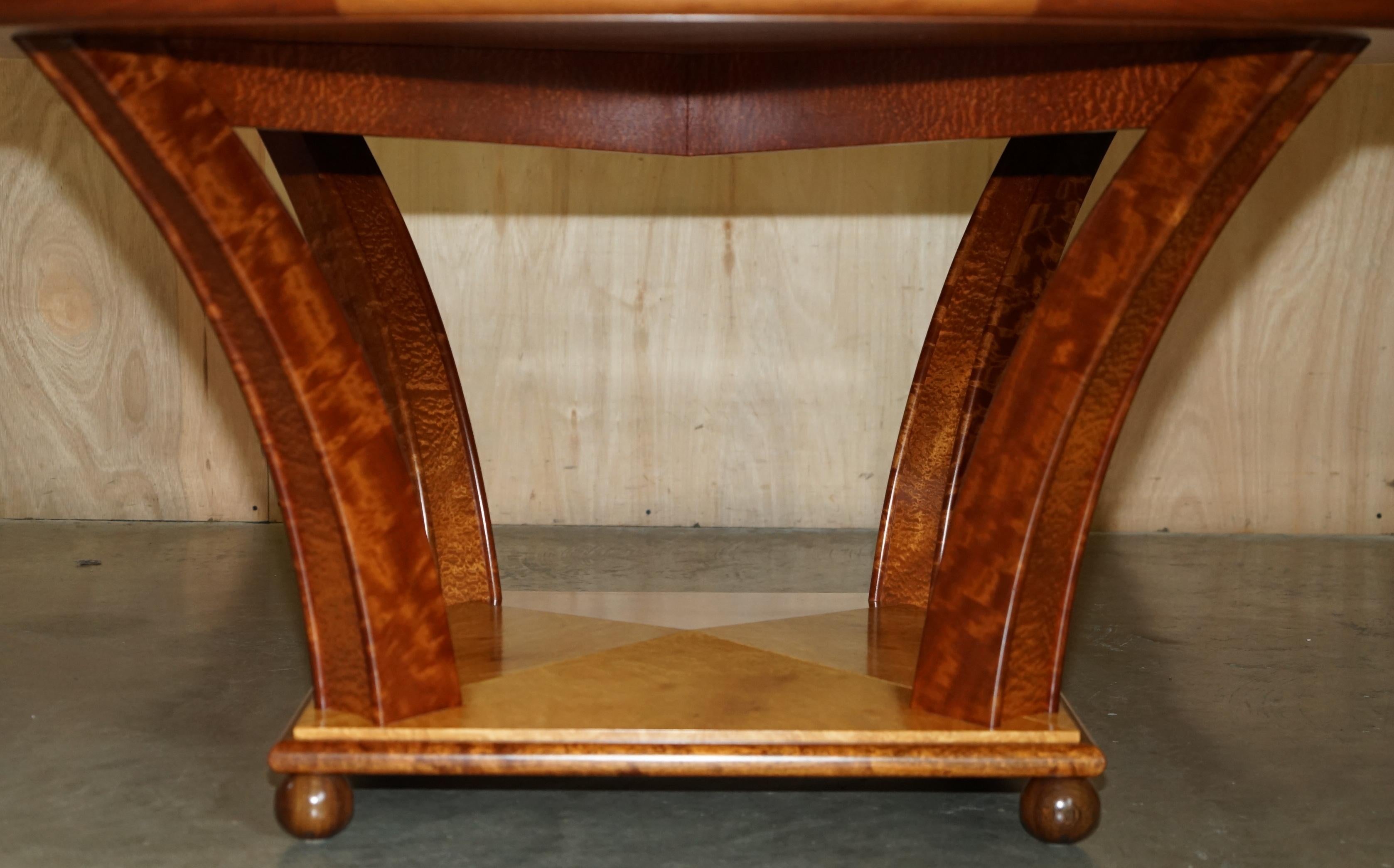 Walnut ORIGINAL ANDREW VARAH BURR WALNUT & AMBOYNA WOOD ROUND DiNING TABLE & CHAIRS SET For Sale