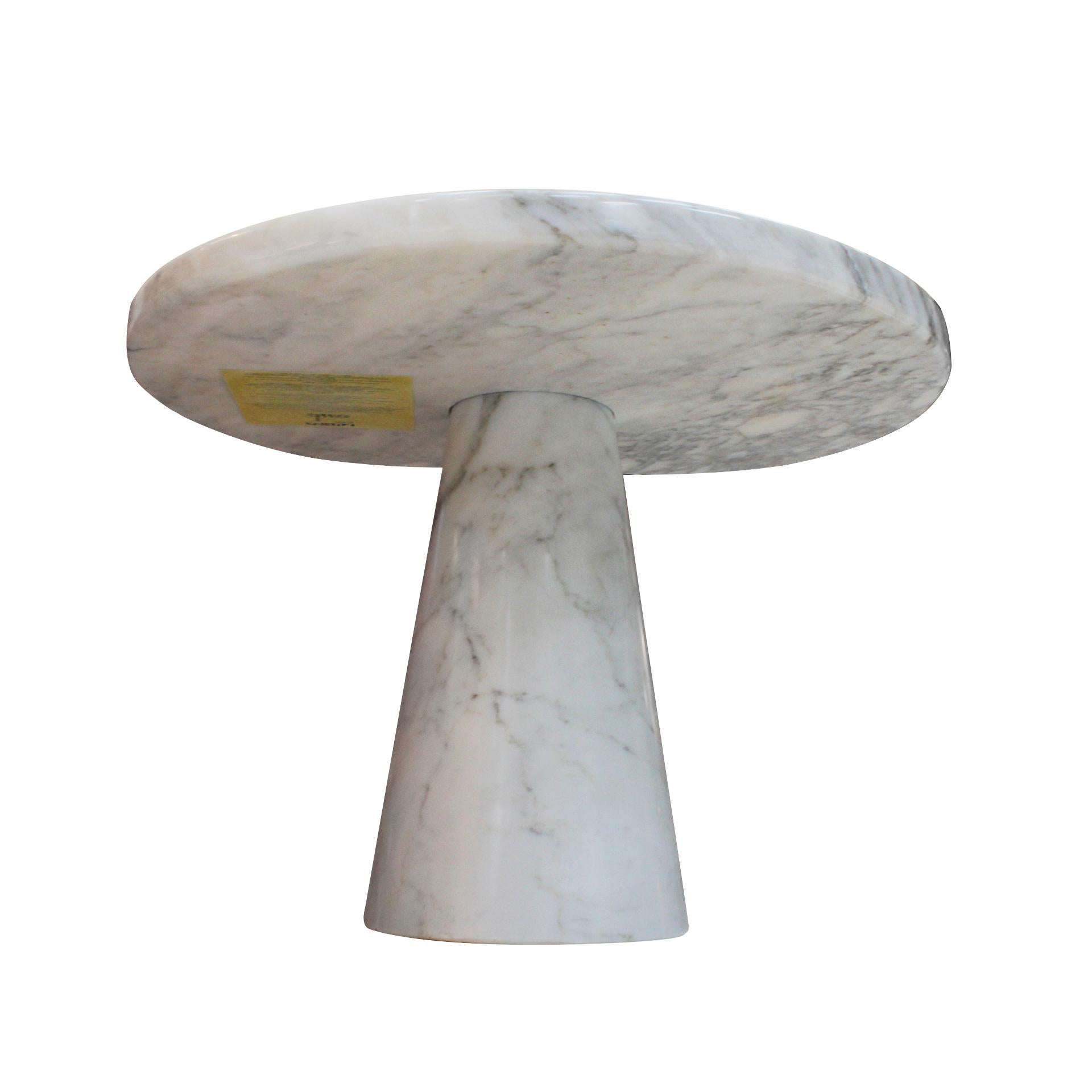 Angelo Mangiarotti Italienische Beistelltische aus Carrara-Marmor „Eros“ im Angebot 8