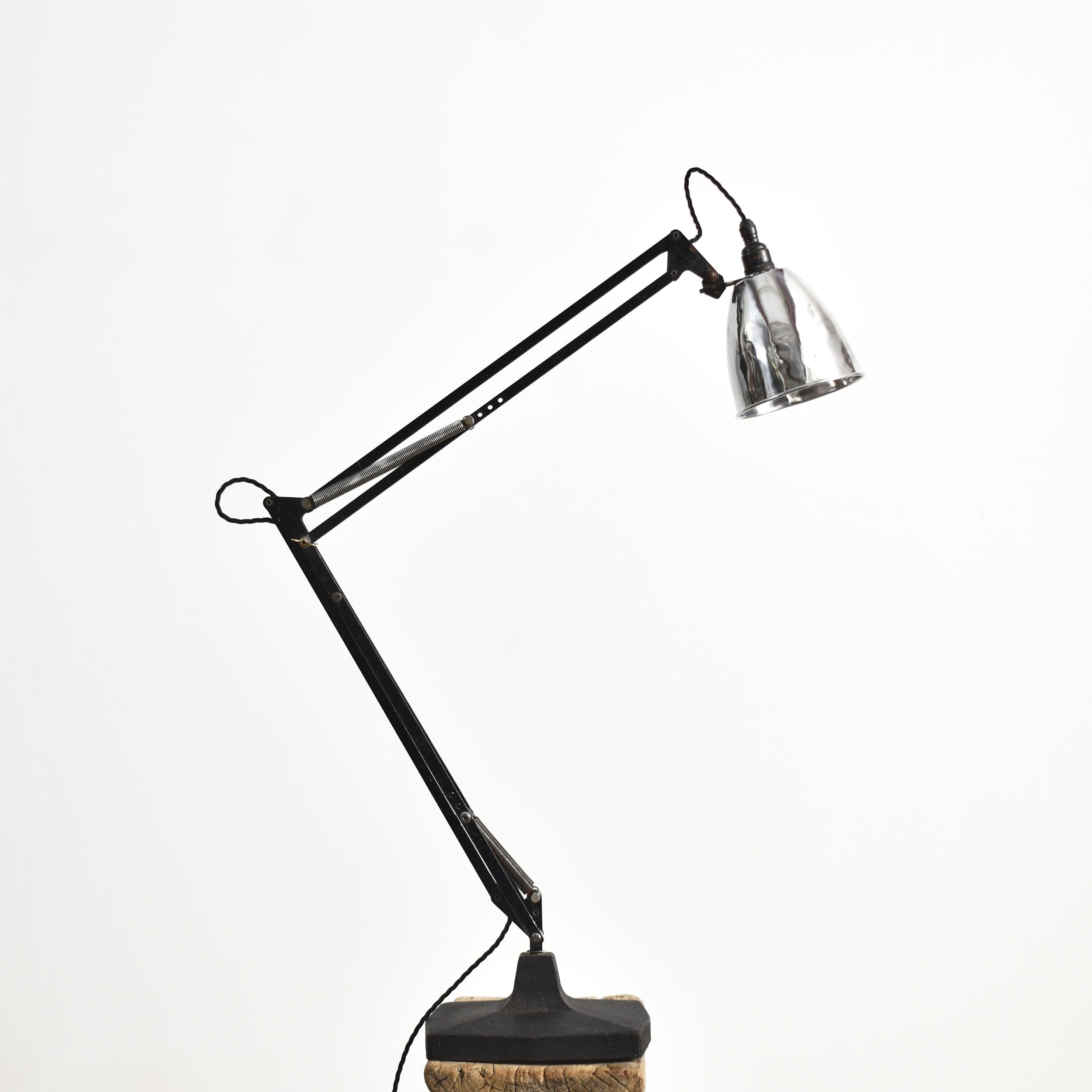 Original Anglepoise Desk Lamp 1209 Model By Herbert Terry & Sons – A

An original Anglepoise lamp By Herbert Terry and Sons, Model 1209, A design classic desk lamp with a cast metal bowed edge square base, this is the rarer larger base. The lamp