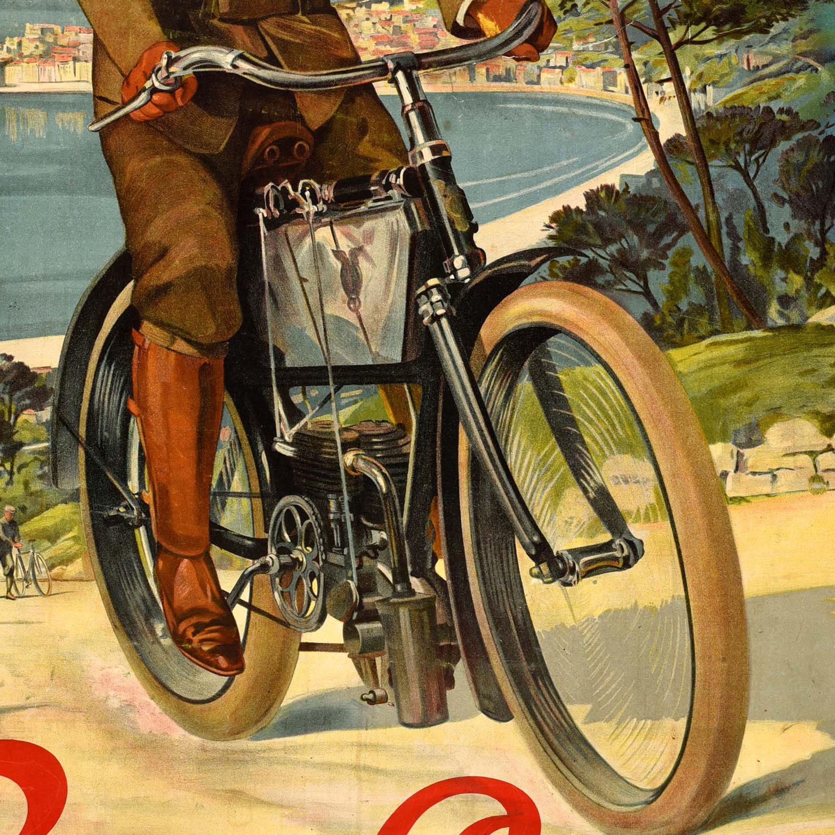 Affiche publicitaire originale pour les motos Hille, réalisée par l'artiste français Frédéric-Hugo de Alesi (1849-1906), représentant un homme moustachu, portant des gants, des bottes et une casquette, montant une colline avec aisance sur sa moto.