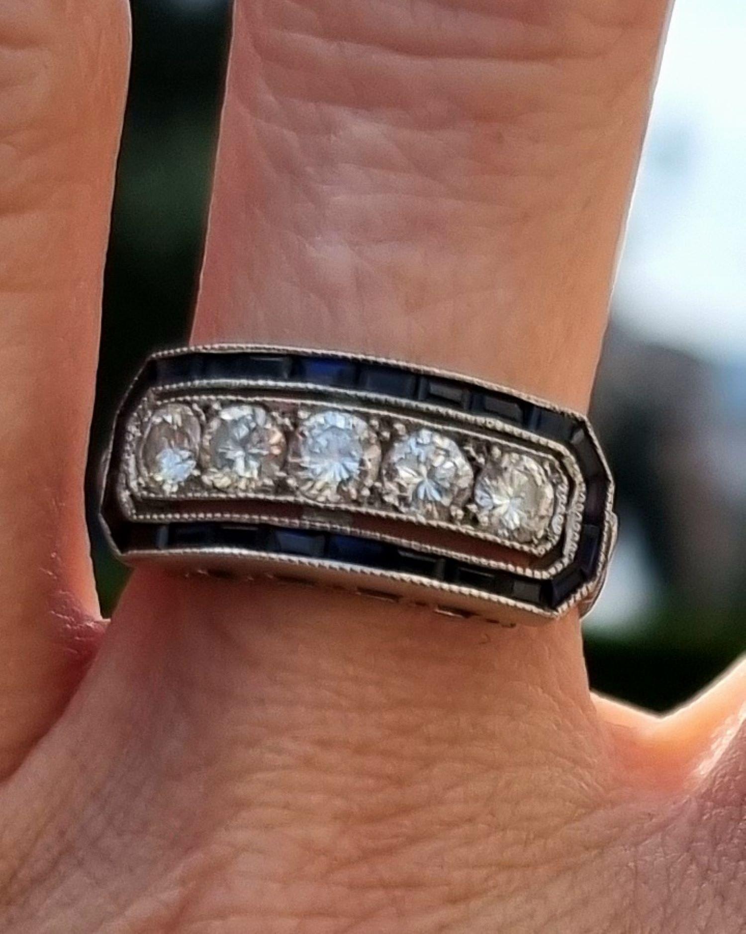 Original Antique Art Deco Diamond Five Stone and Calibre Sapphire Ring, 1920s For Sale 4