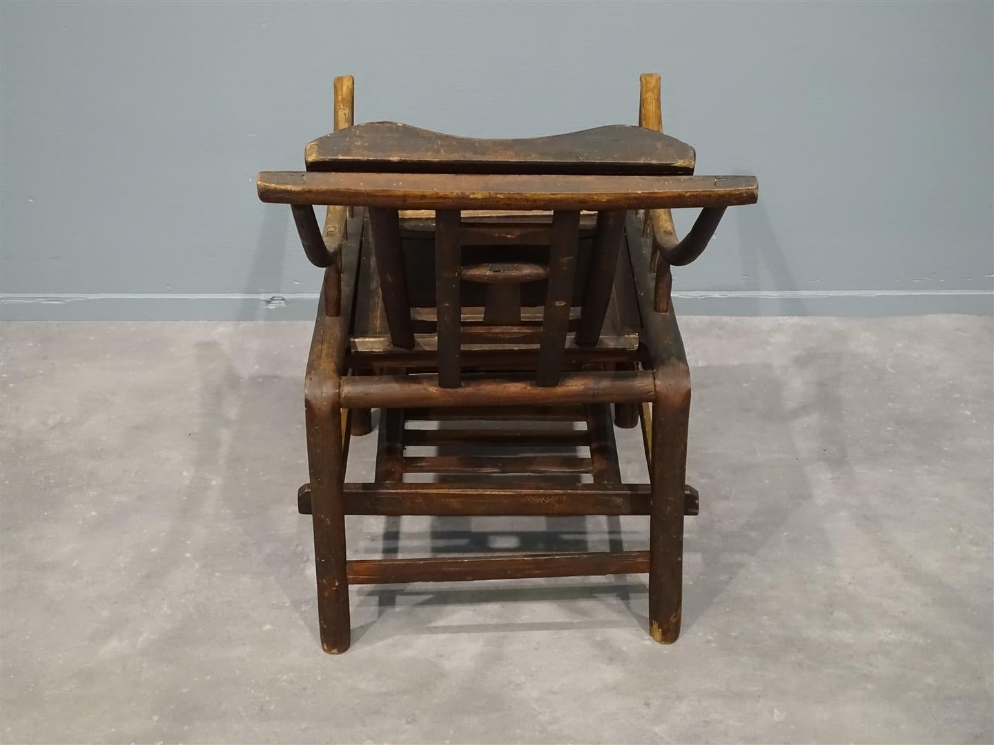 Original antique Chinese 19th century handcrafted bamboo lounge chair, ca 1860 For Sale 3
