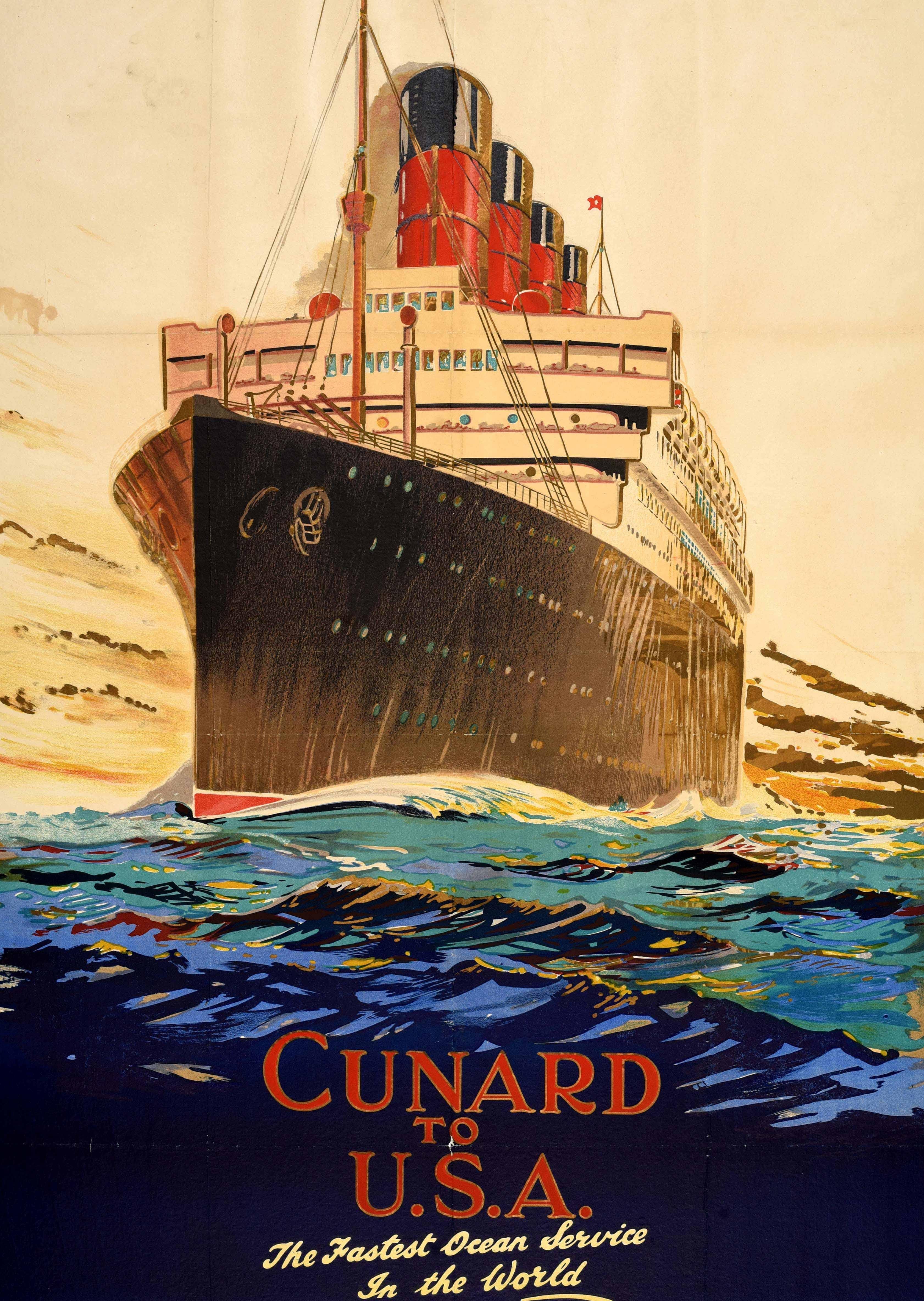 Cartel publicitario antiguo original de viajes en crucero - Cunard to USA The Fastest Ocean Service in the World - que muestra un transatlántico de cuatro chimeneas navegando hacia el espectador en un mar en calma, con el barco cortando las pequeñas