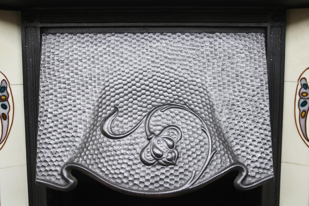 20th Century Original Antique Edwardian Art Nouveau Cast Iron Fireplace Insert