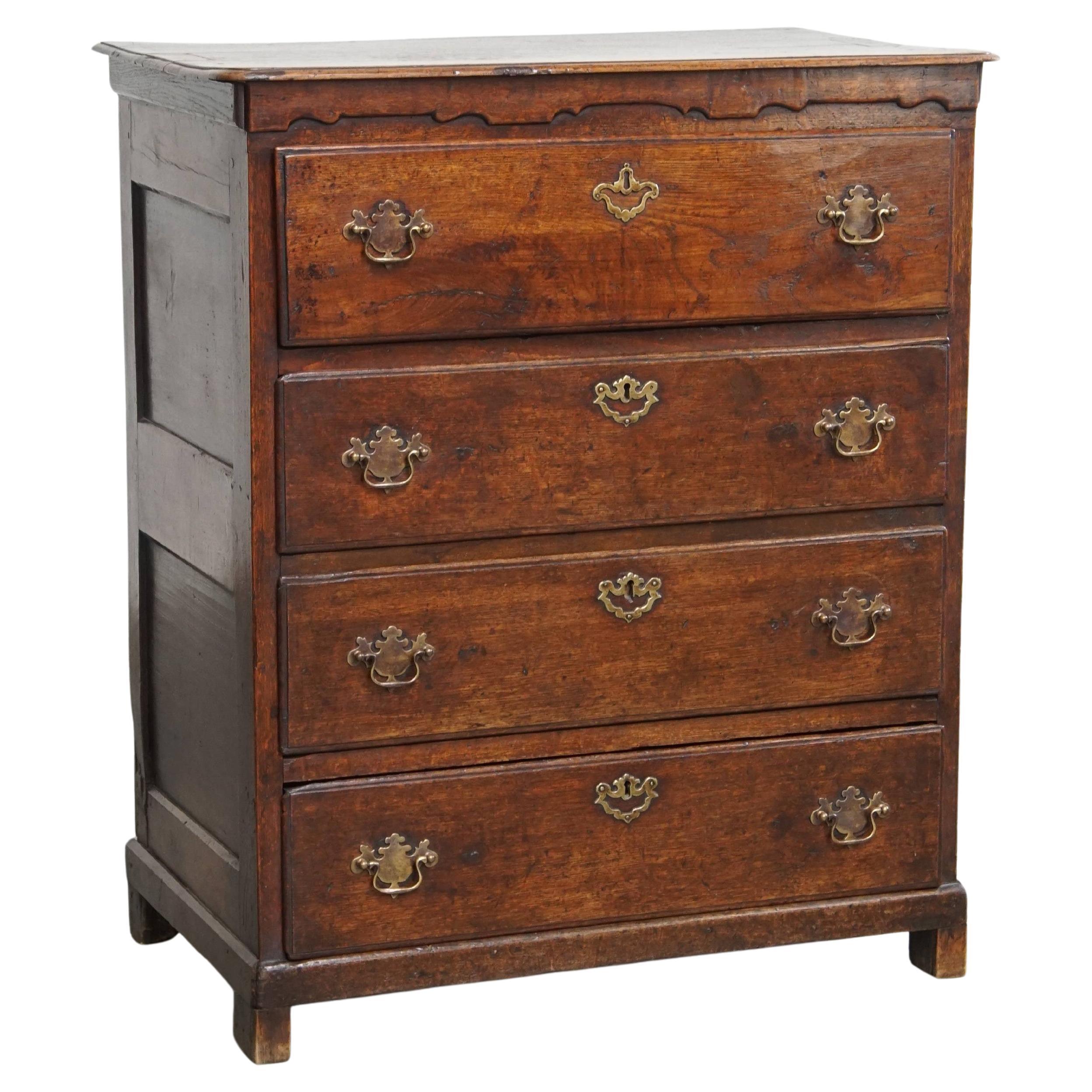 Original Antique English 18th Century Chest of Drawers with 5 Drawers