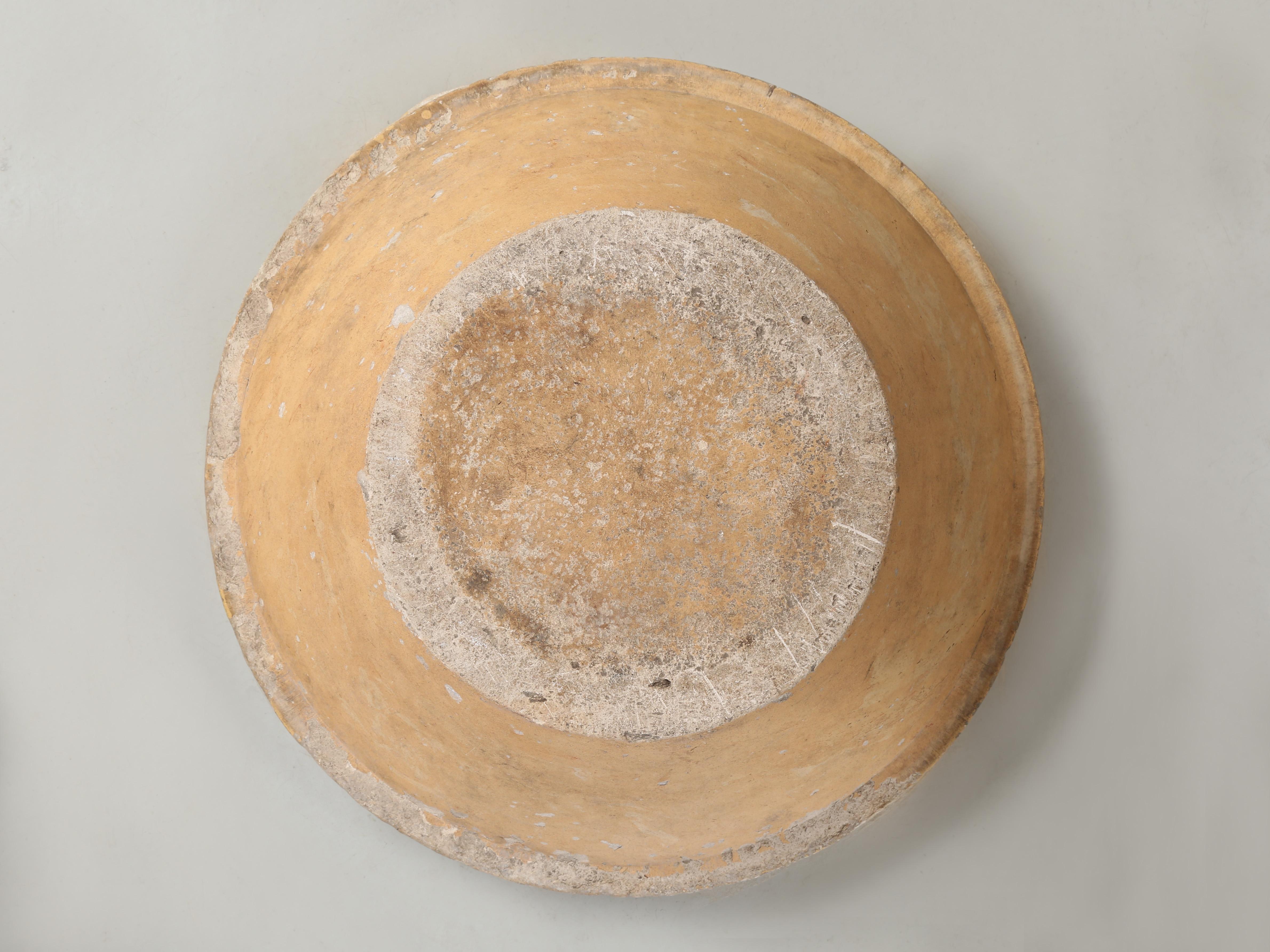 Antiguo cuenco original francés de terracota vidriada en venta 3