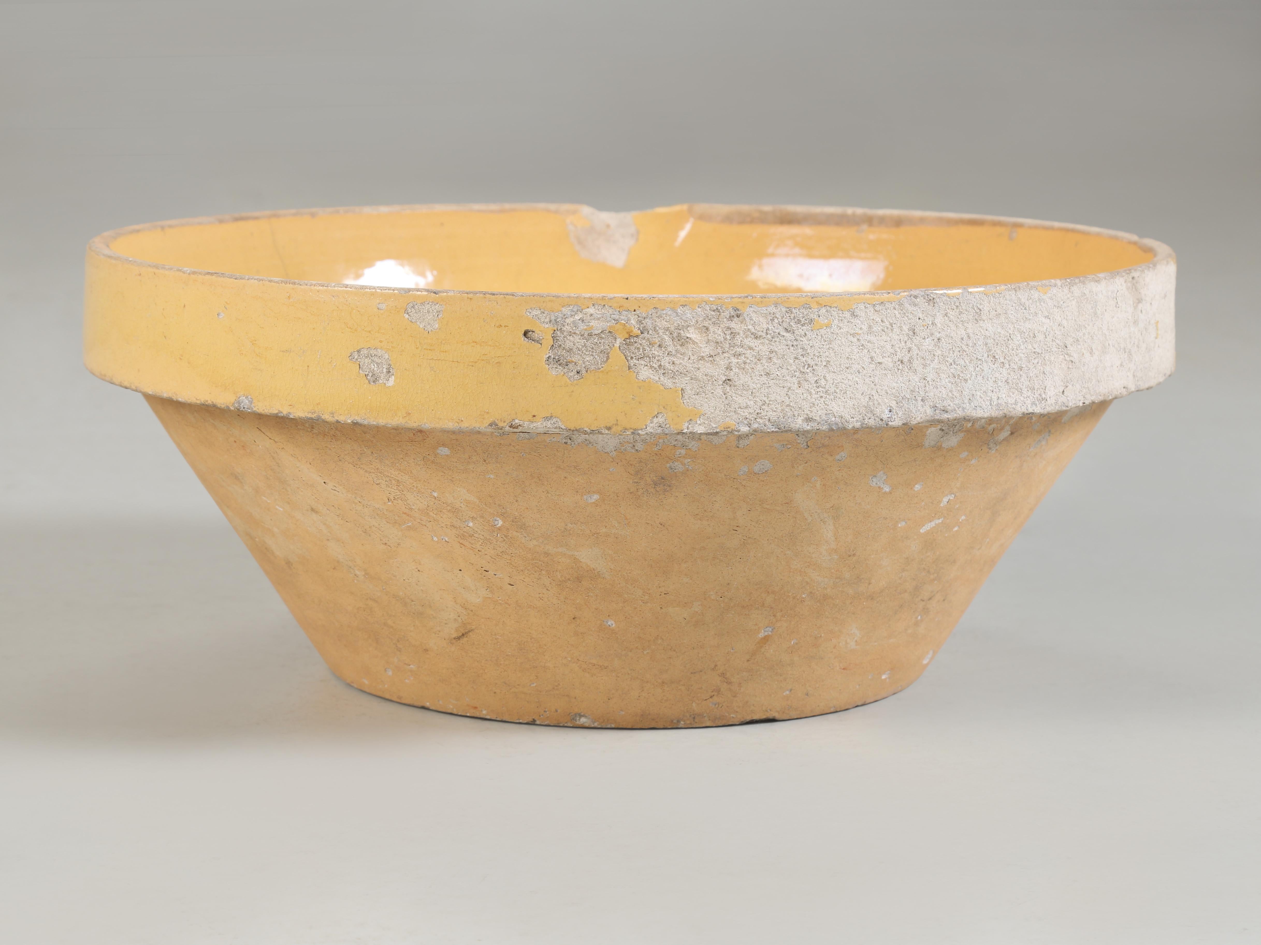 Antiguo cuenco original francés de terracota vidriada en Bueno estado para la venta en Chicago, IL