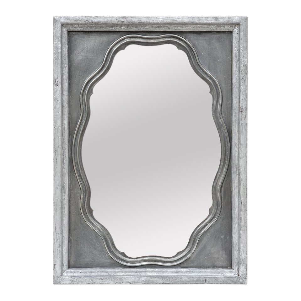 Miroir français ancien d'origine, en étain et bois d'argent, vers 1950