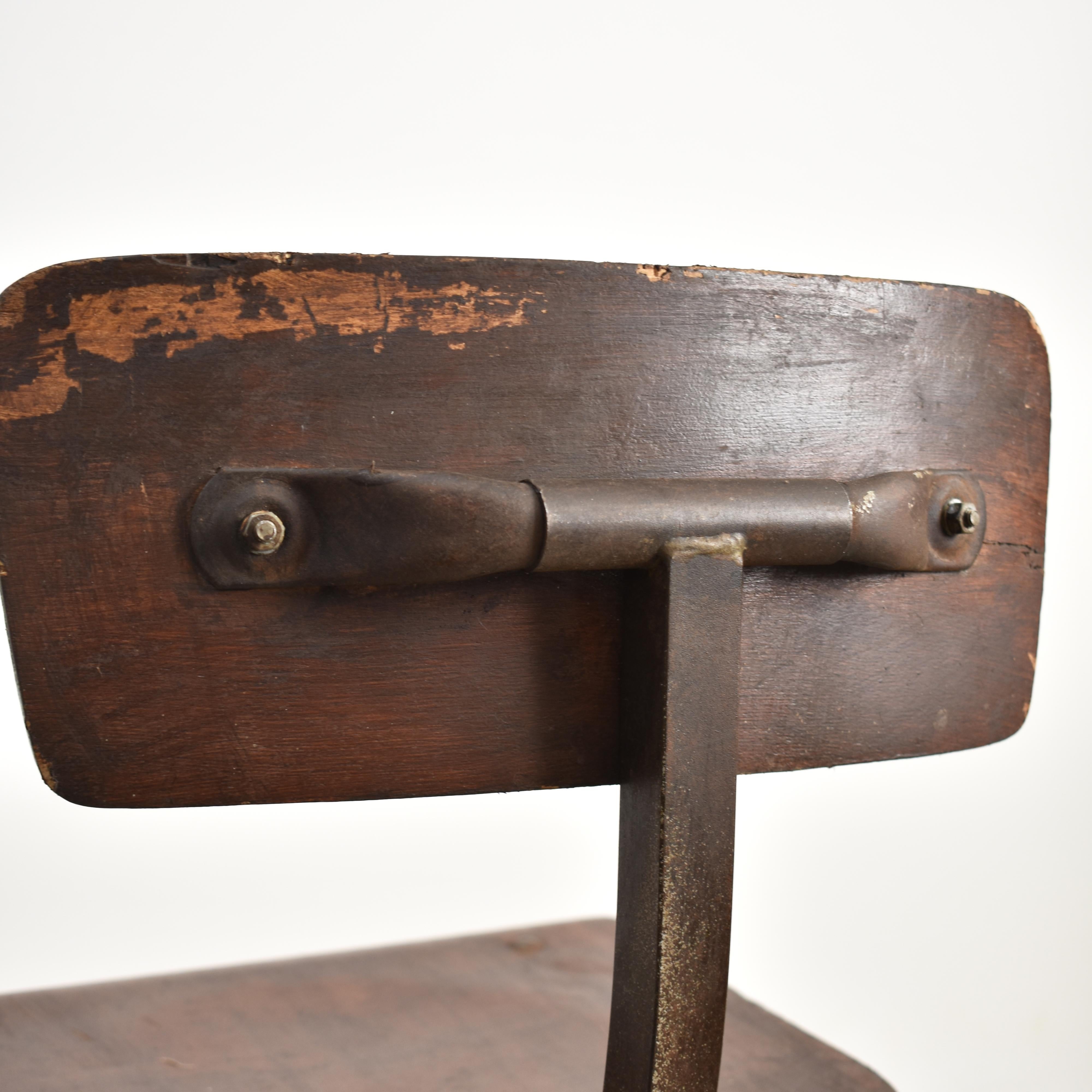 Industrial Original Antique French Vintage Bienaise Draughtsman Swivel Chair For Sale