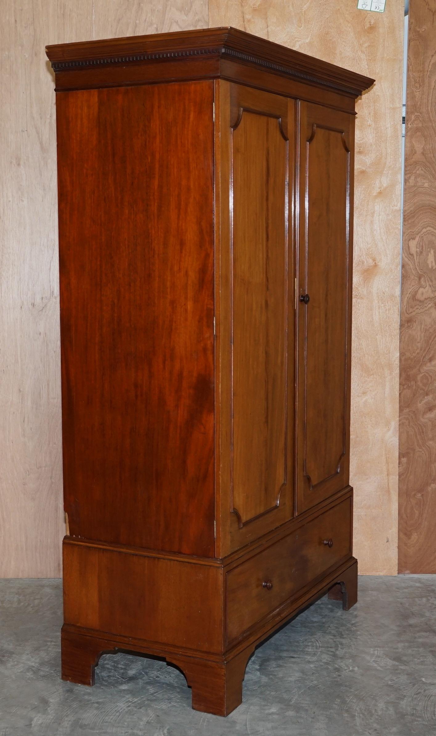 Original Antique Fully Stamped Howard & Son's Berners Street Hardwood Wardrobe For Sale 9