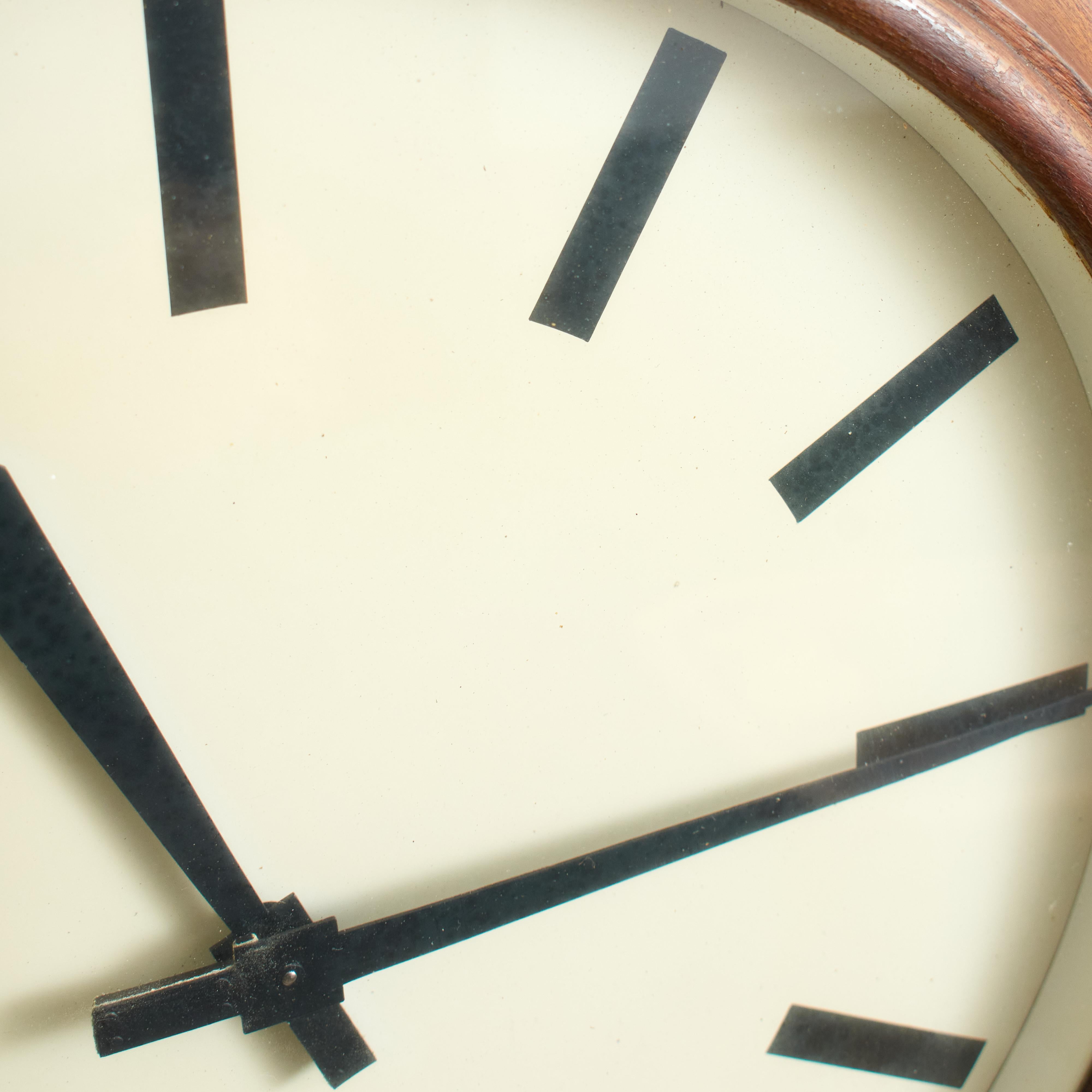 Metal Original Antique Gents of Leicester Kitchen Railway Station  Wall Clock For Sale