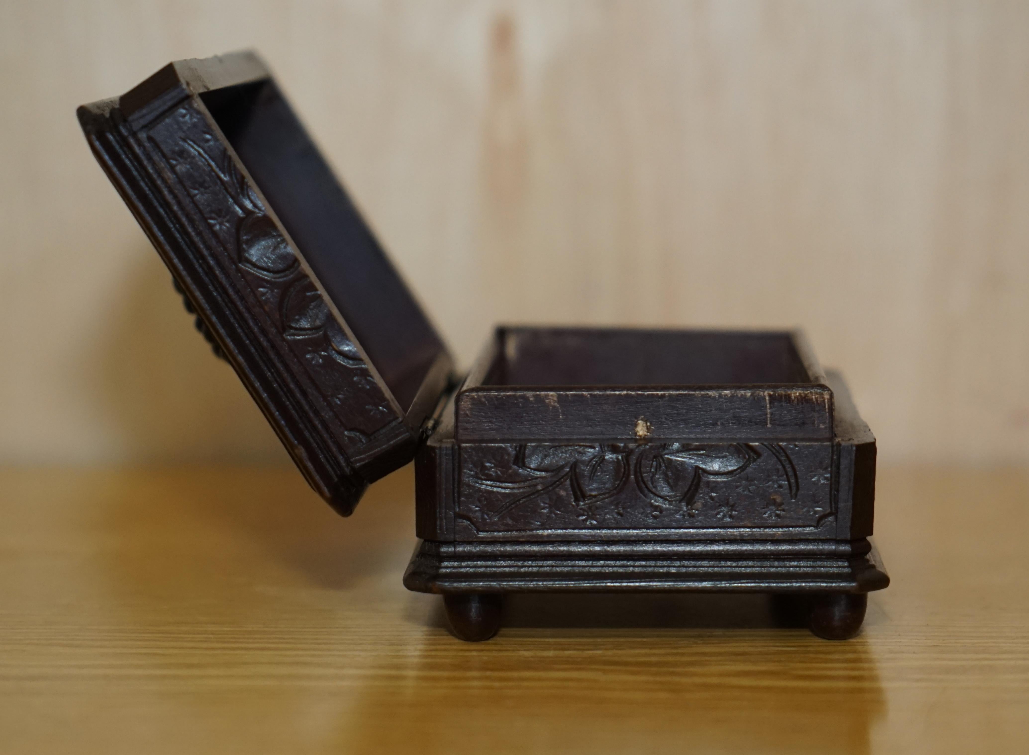 Original Antique Grape Vine Carved Black Forest Wood Music Box Needs Service For Sale 9