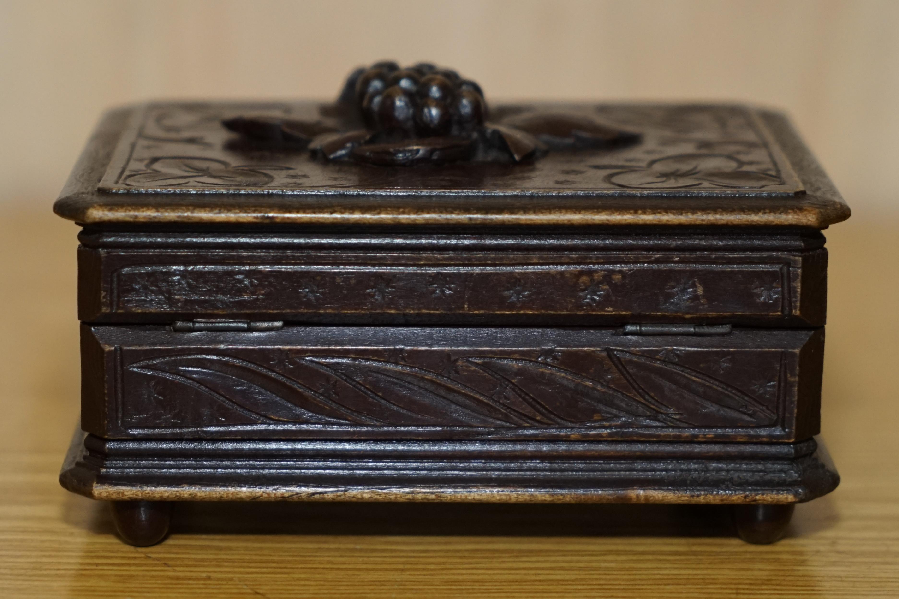 Original Antique Grape Vine Carved Black Forest Wood Music Box Needs Service For Sale 2
