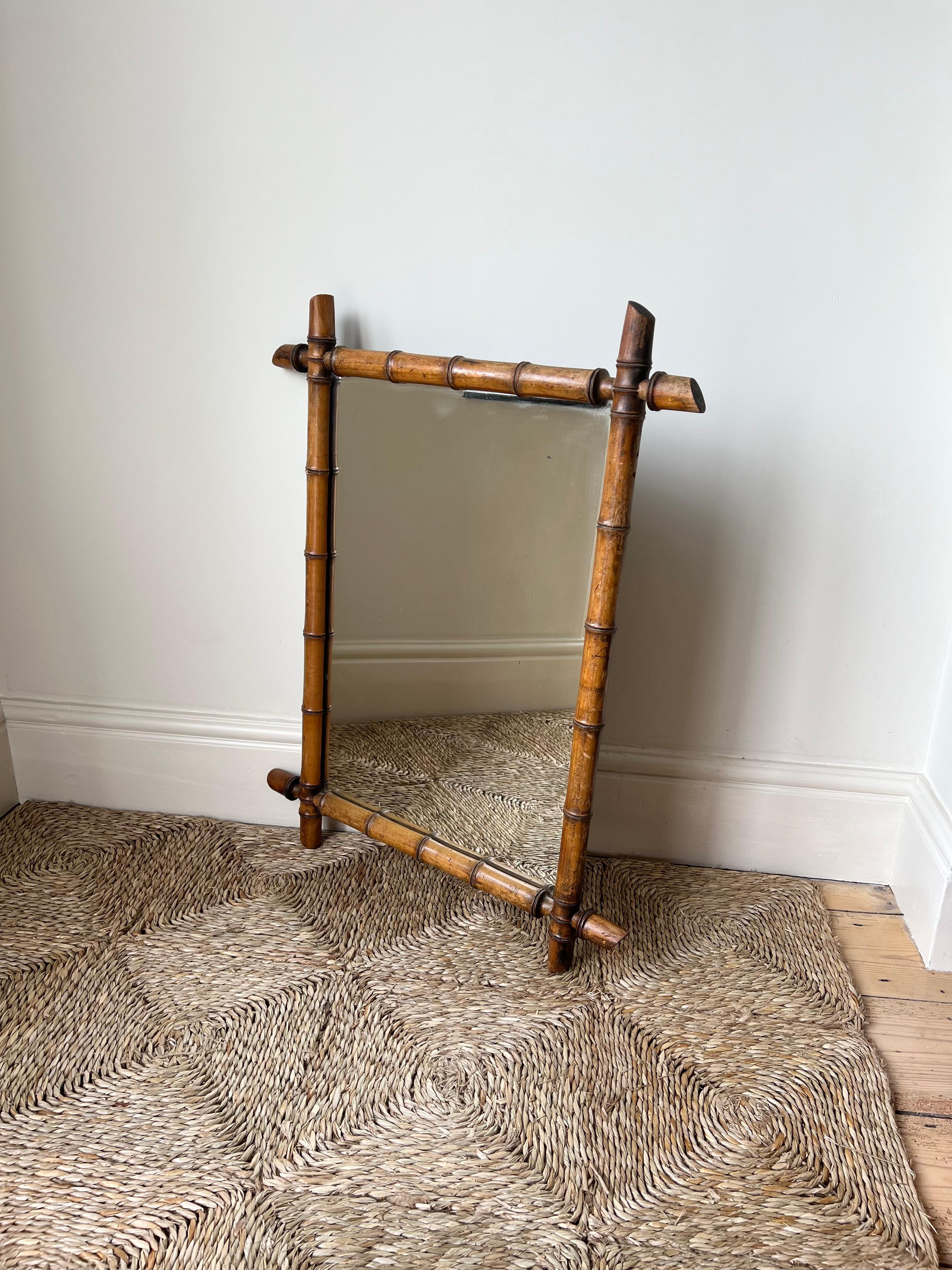 Grand miroir ancien original à cadre en faux bambou, France, vers 1920 Bon état - En vente à Bristol, GB
