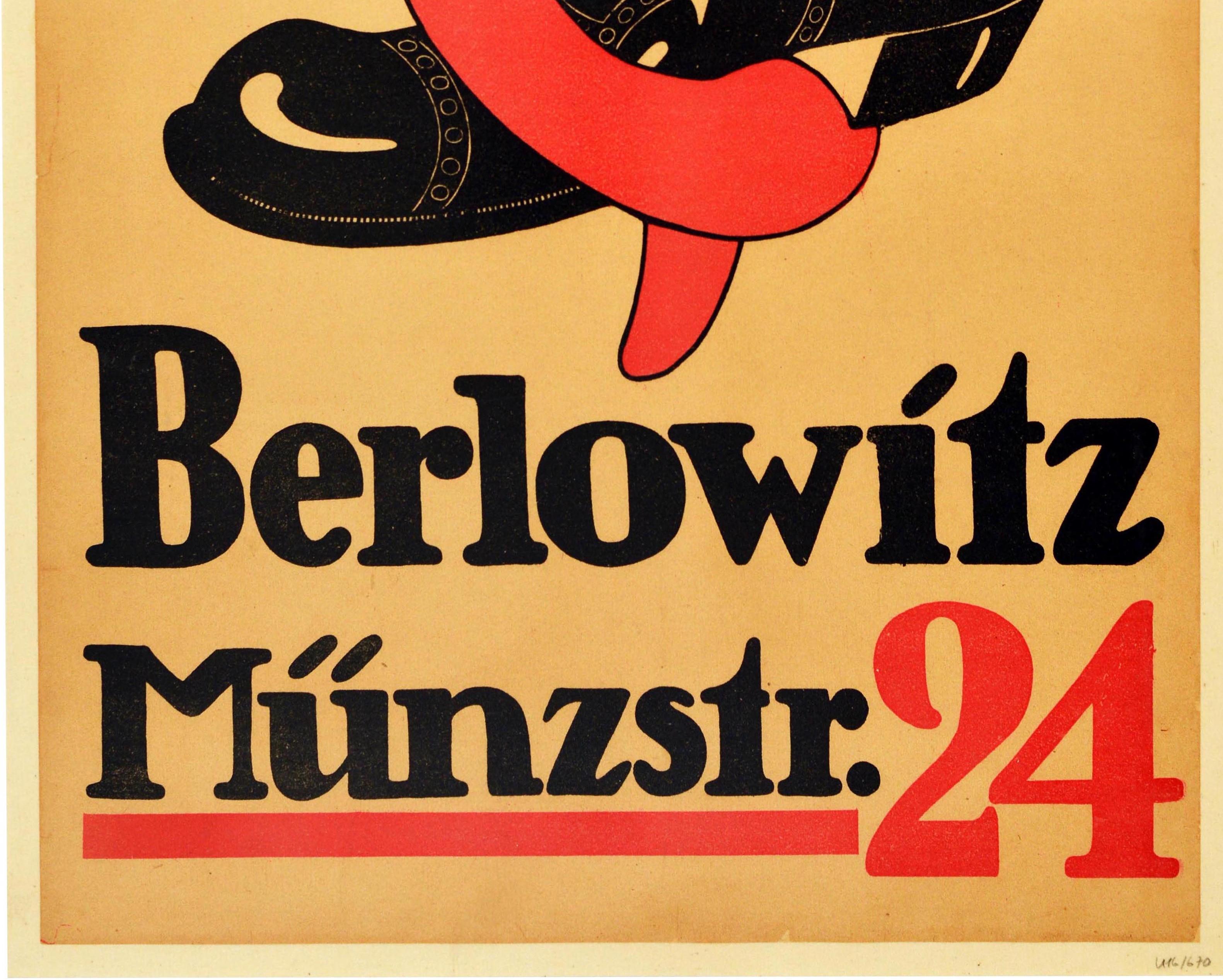 Original Antique Poster Berlowitz Munzstrasse 24 Berlin Germany Shoemaker Snake In Good Condition For Sale In London, GB