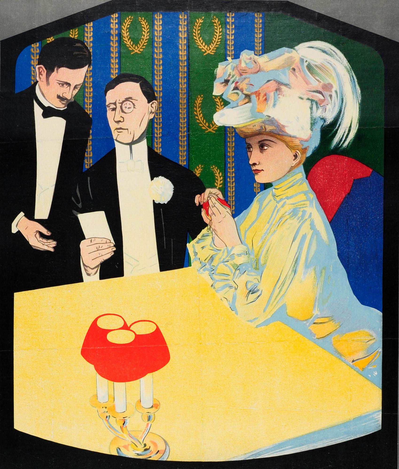 Affiche ancienne originale pour un dîner-concert au Savoy Bar de Munich représentant deux hommes en costumes de soirée élégants regardant un morceau de papier, l'homme assis portant un monocle, et une dame habillée à la mode dans une robe fluide et